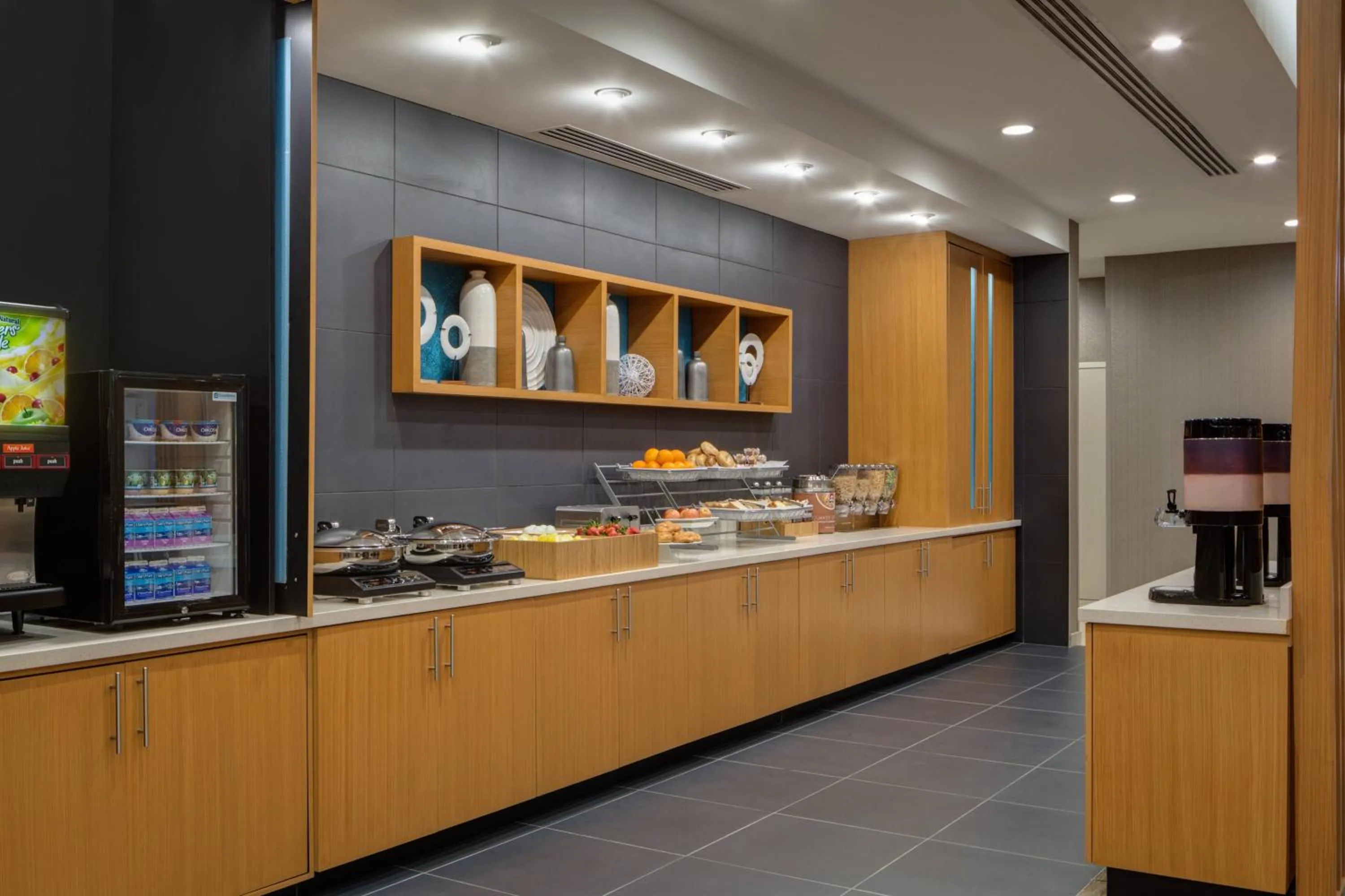 Breakfast in SpringHill Suites by Marriott Oklahoma City Midwest City Del City