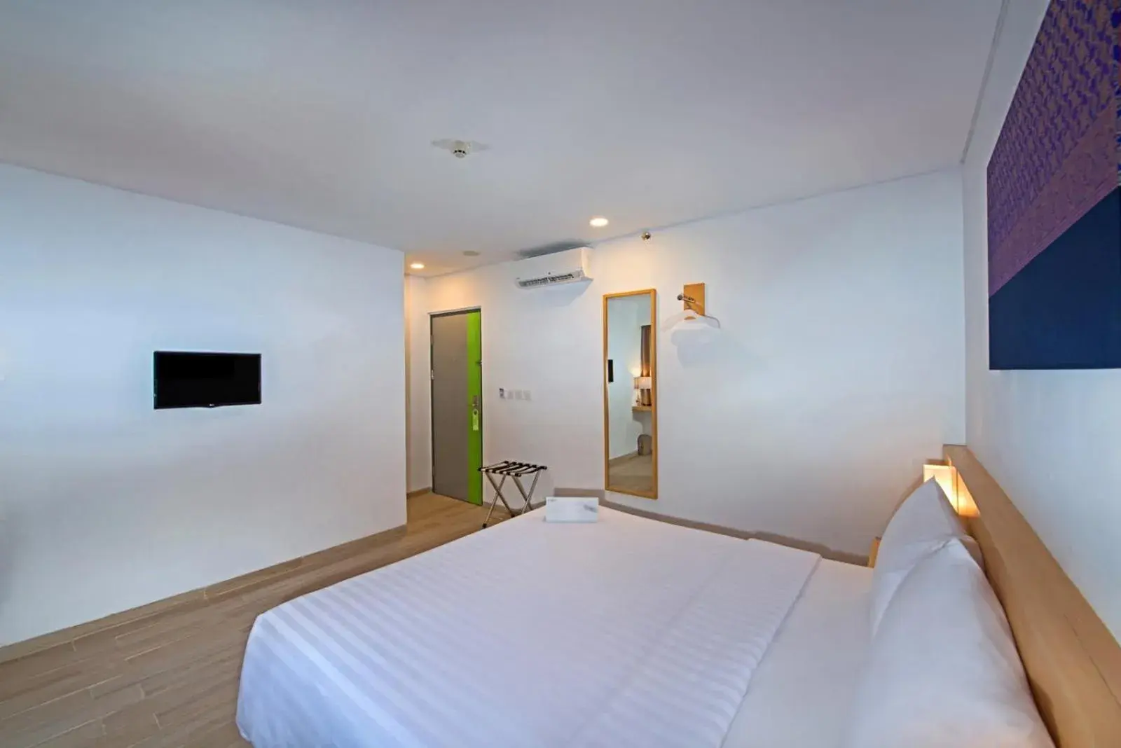 Bed in Whiz Prime Hotel Sudirman Pekanbaru Bed in Whiz Prime Hotel Sudirman Pekanbaru