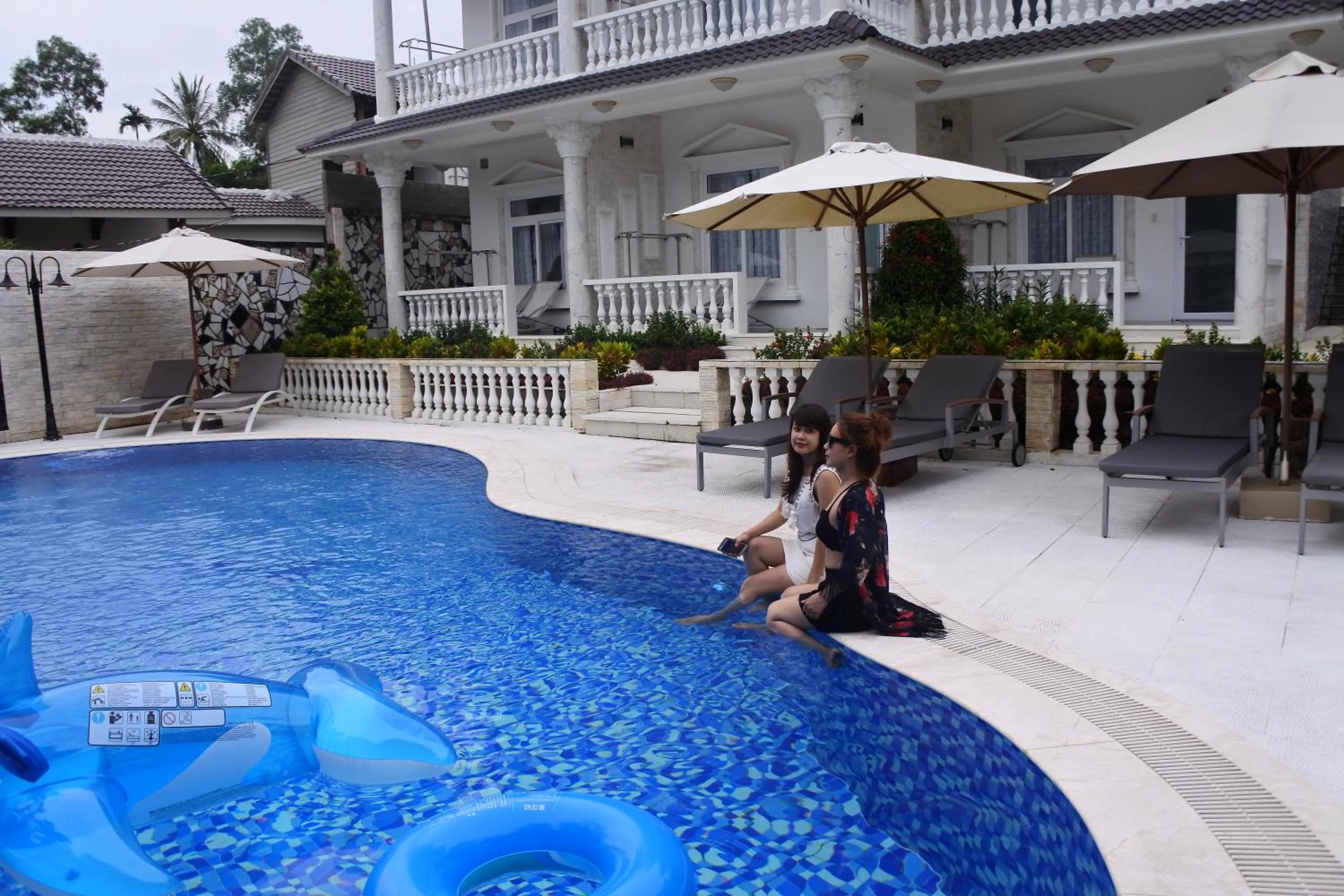 Swimming pool in Godiva Villa Phu Quoc
