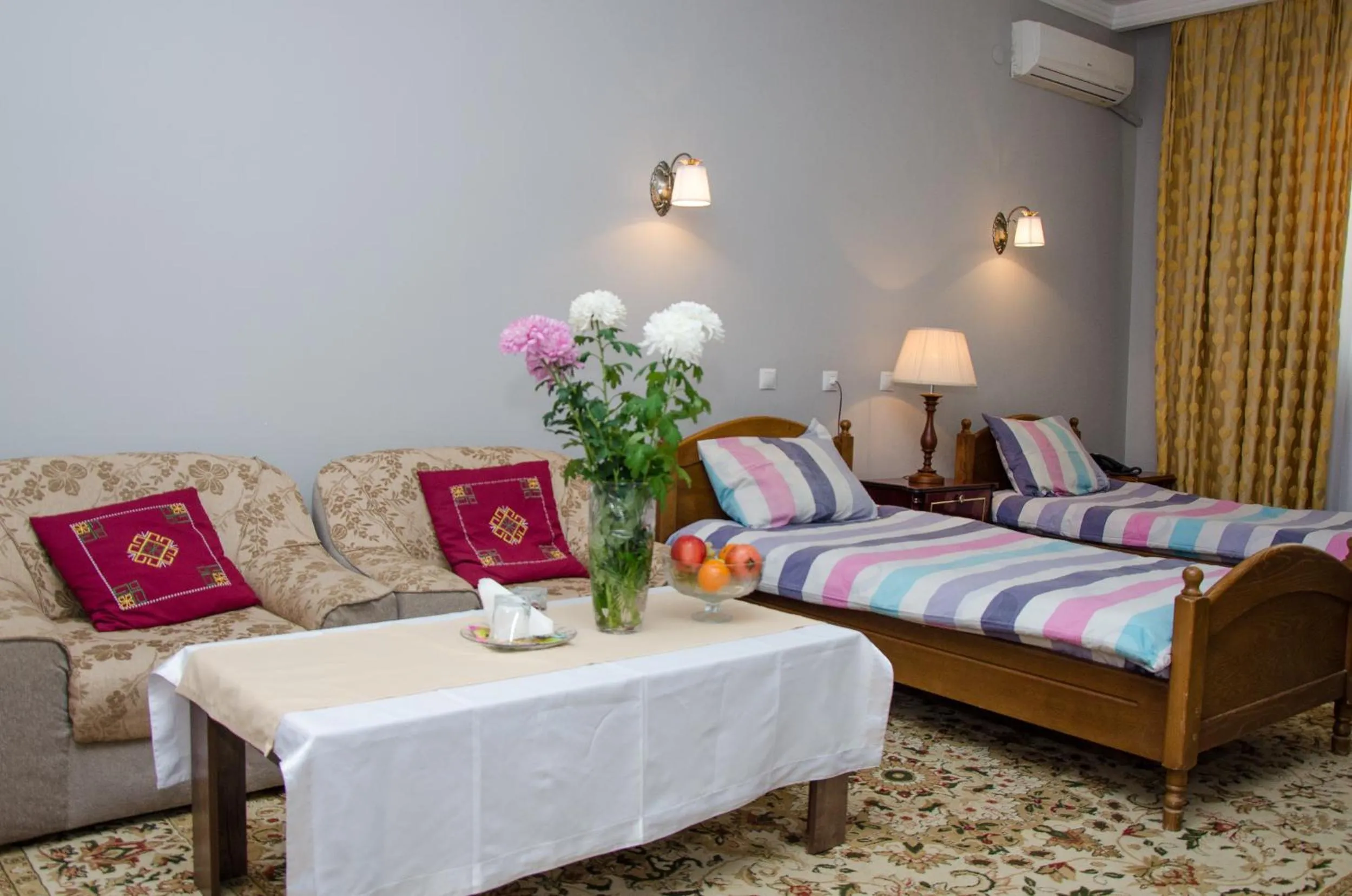 Bed in Jipek Joli Inn