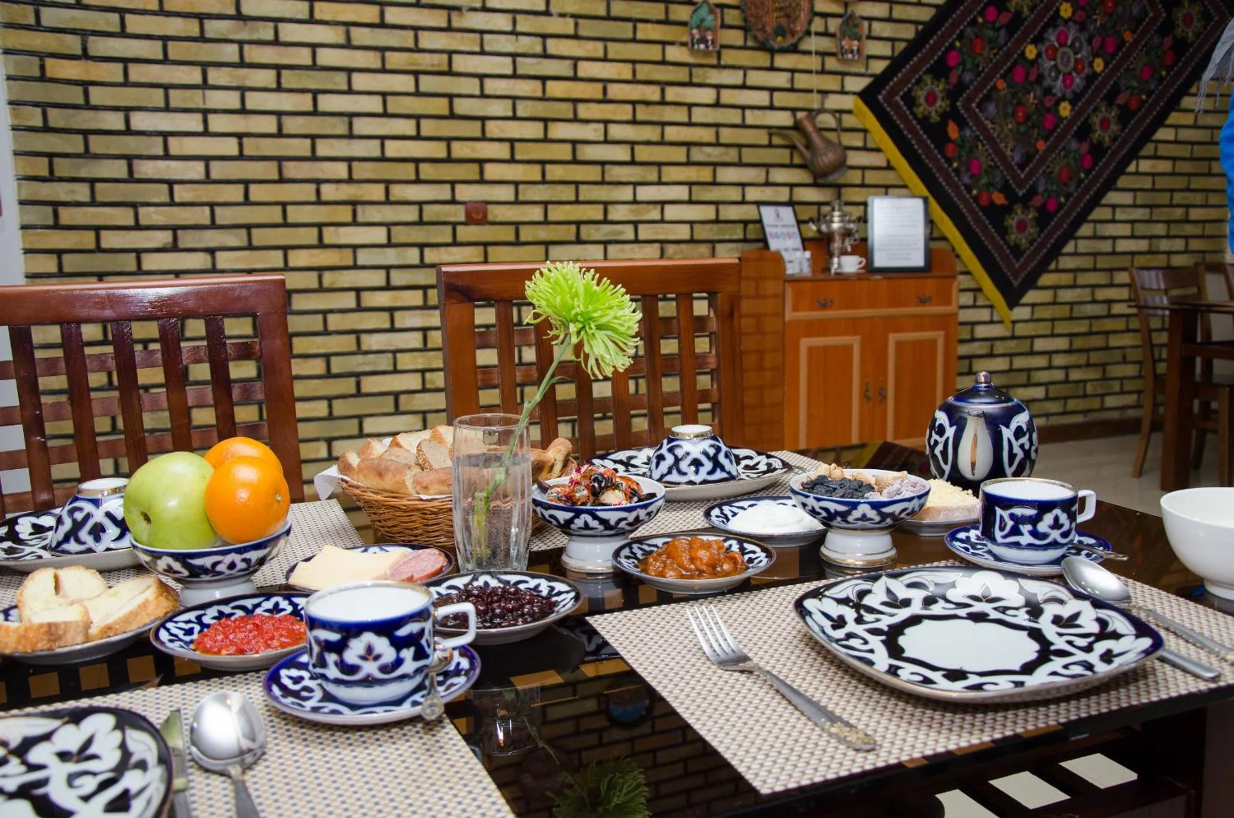 Continental breakfast in Jipek Joli Inn