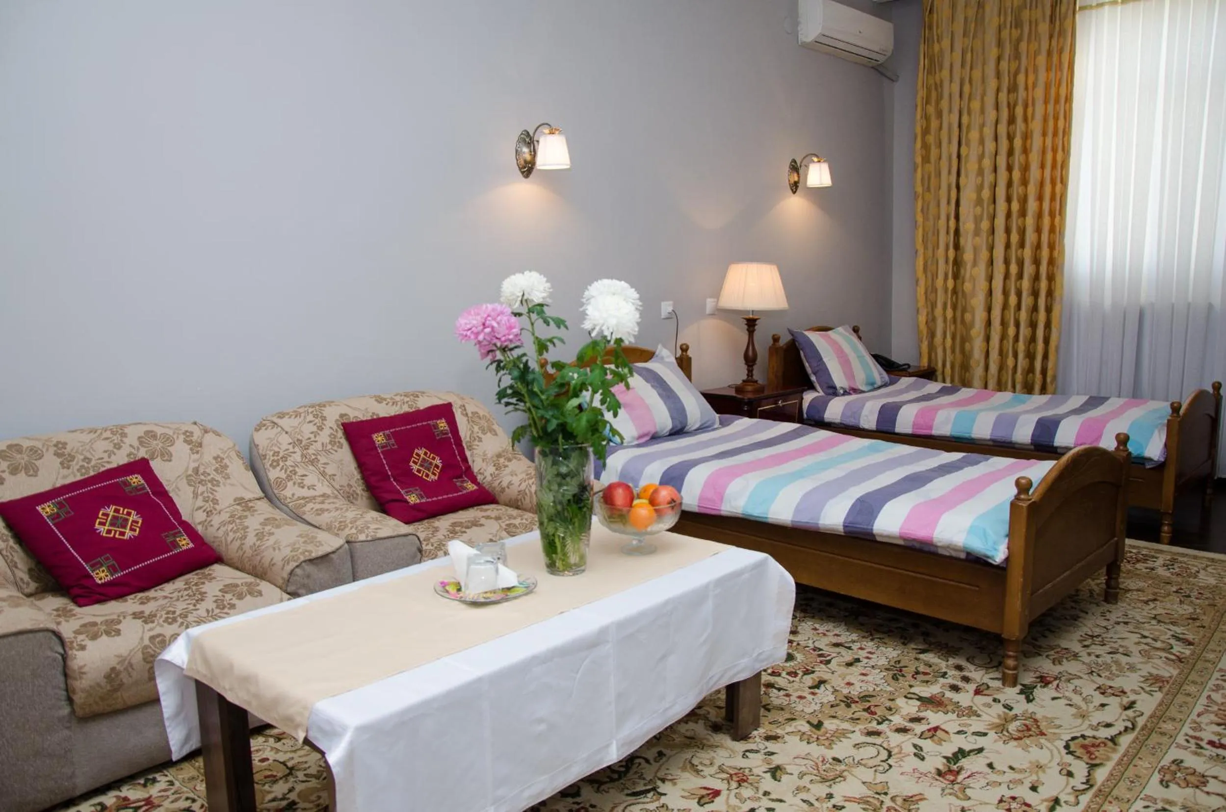 Bed in Jipek Joli Inn