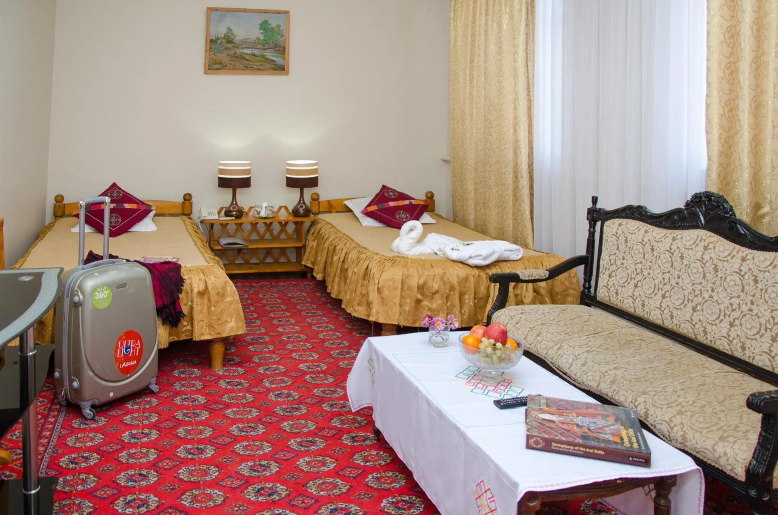 Photo of the whole room, Bed in Jipek Joli Inn