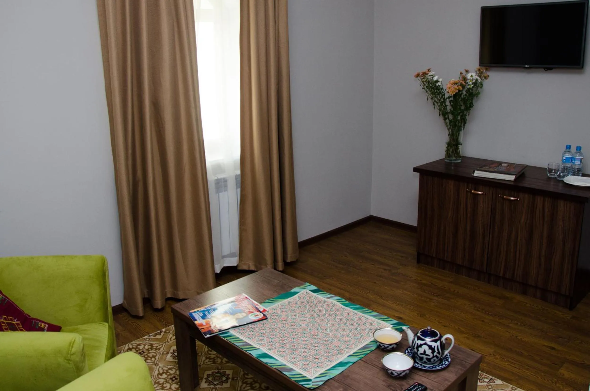 Living room in Jipek Joli Inn