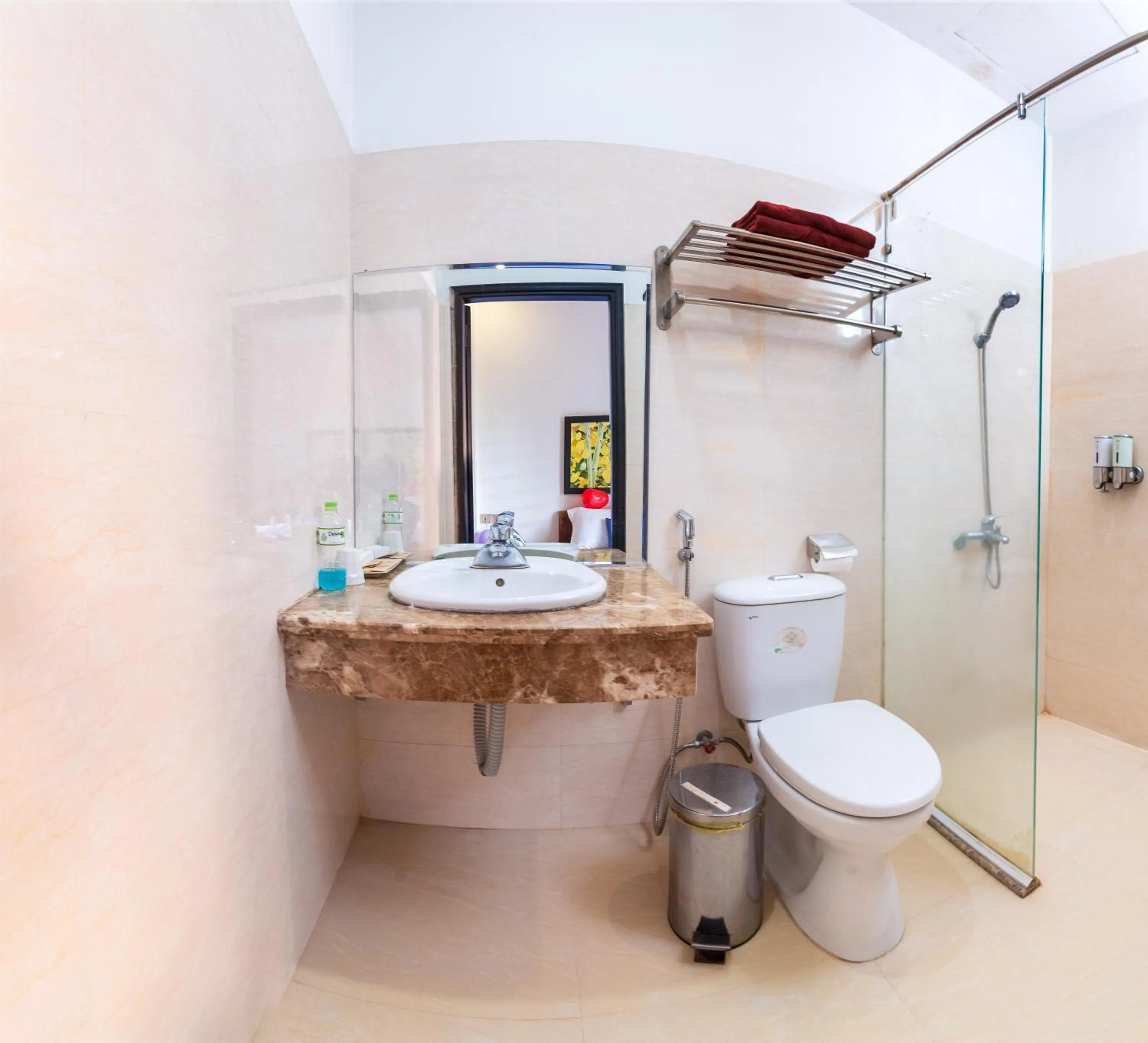 Toilet in Amona Hotel