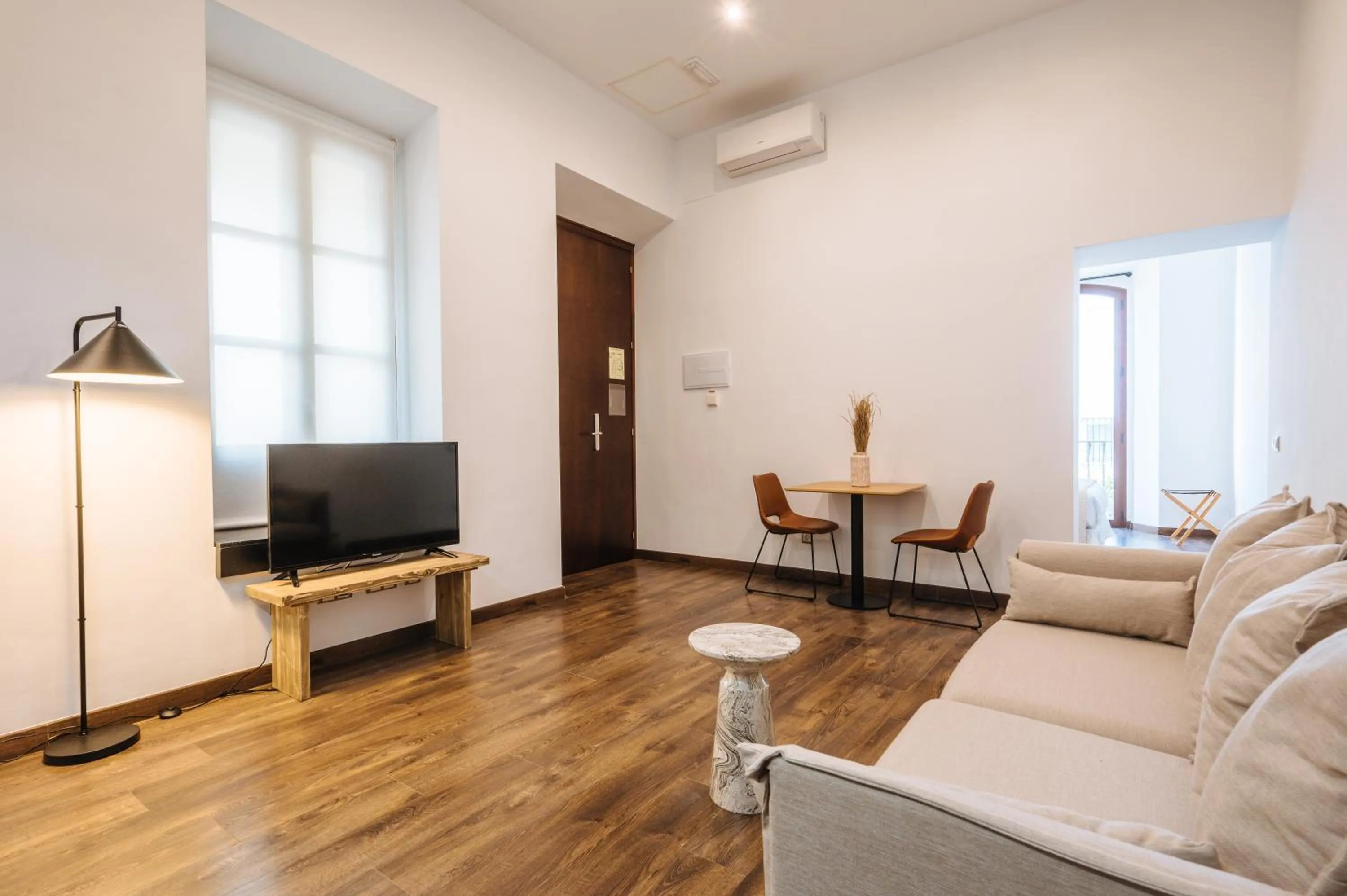 TV and multimedia in Apartamentos "El Escondite de María"