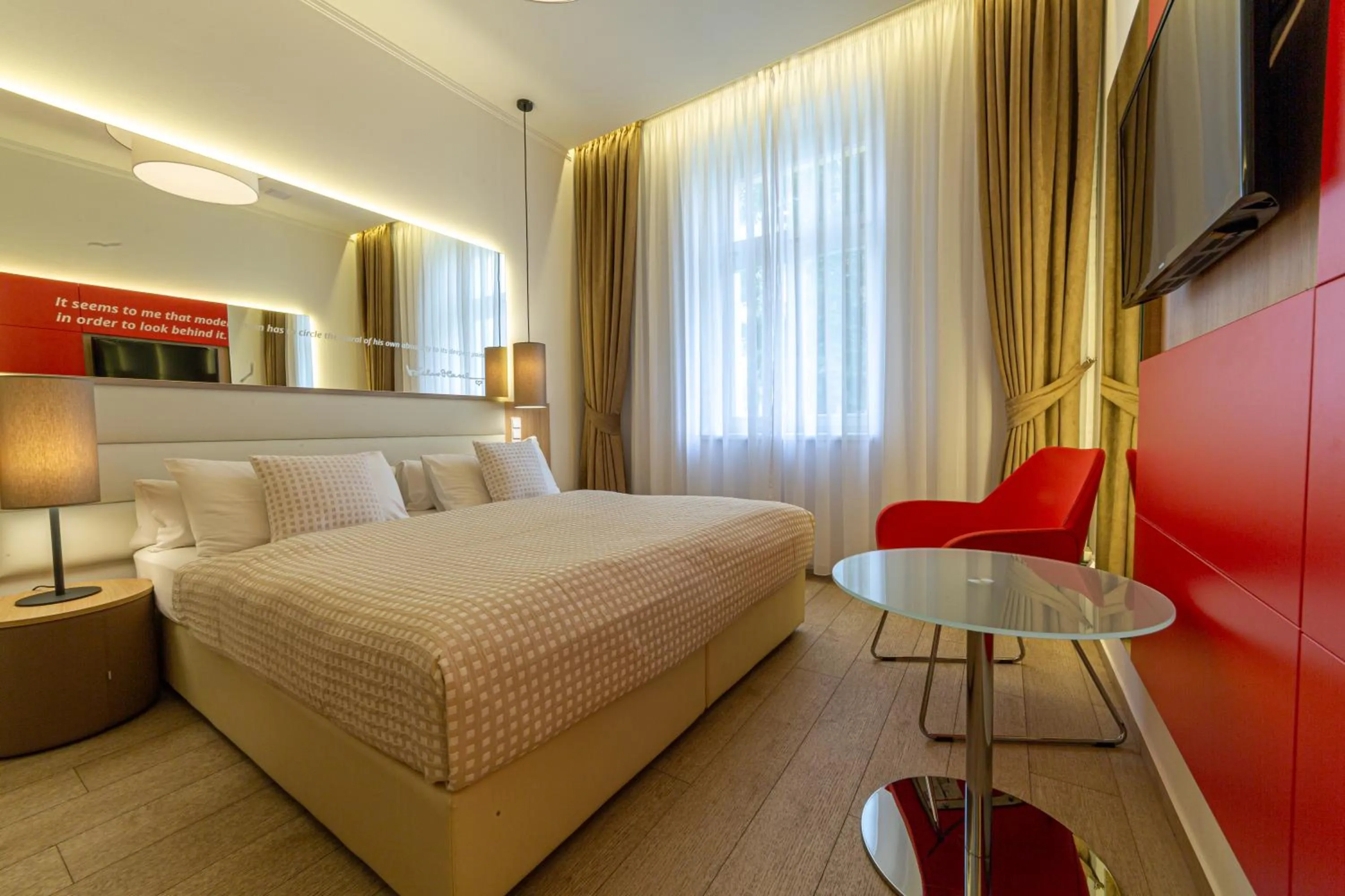 Bed in Salvator Boutique Hotel vegan-friendly