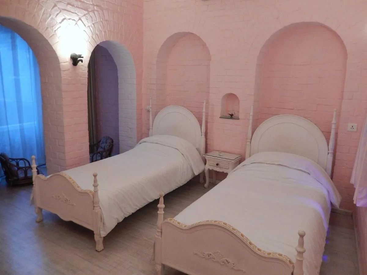 Photo of the whole room, Bed in Rose Heritage Home