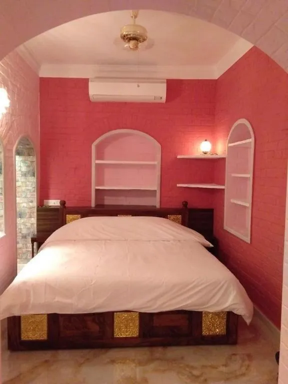 Bed in Rose Heritage Home