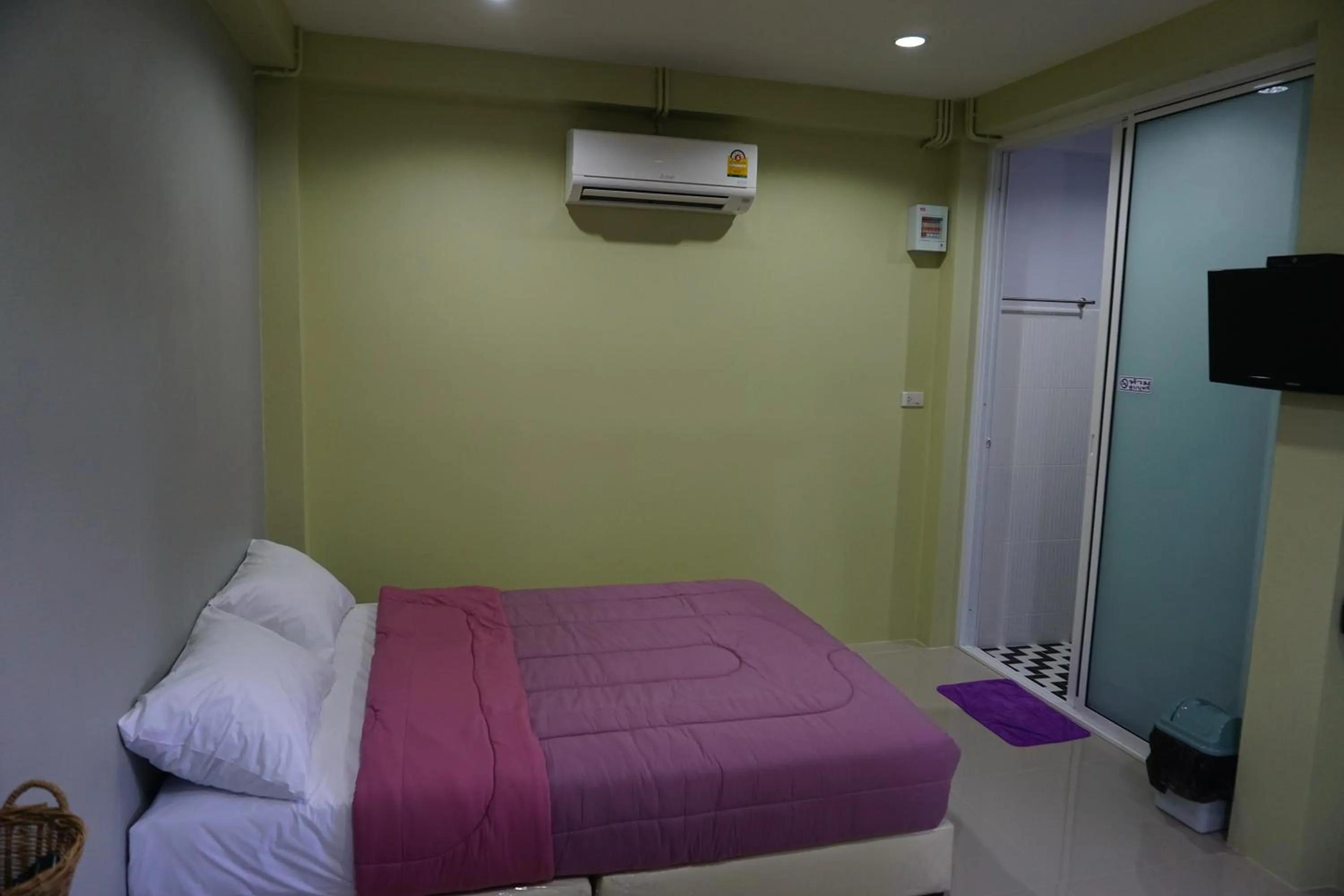 Bed in Meephawa Resort