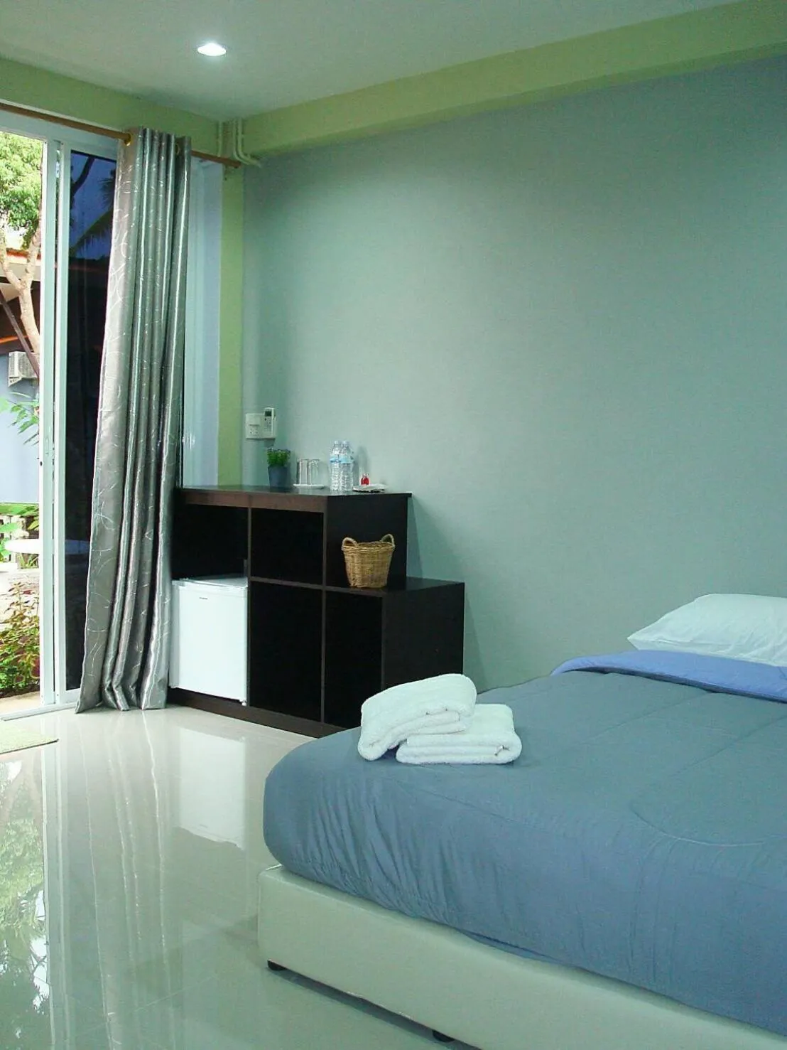 Bed in Meephawa Resort