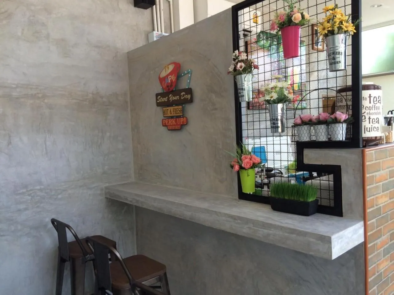 Restaurant/places to eat in Meephawa Resort