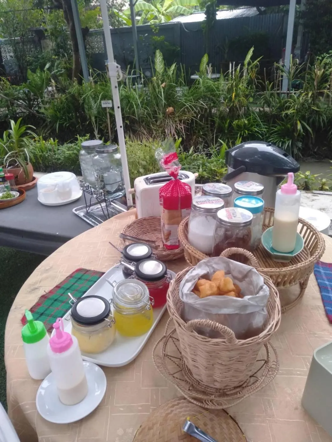 Food in Meephawa Resort