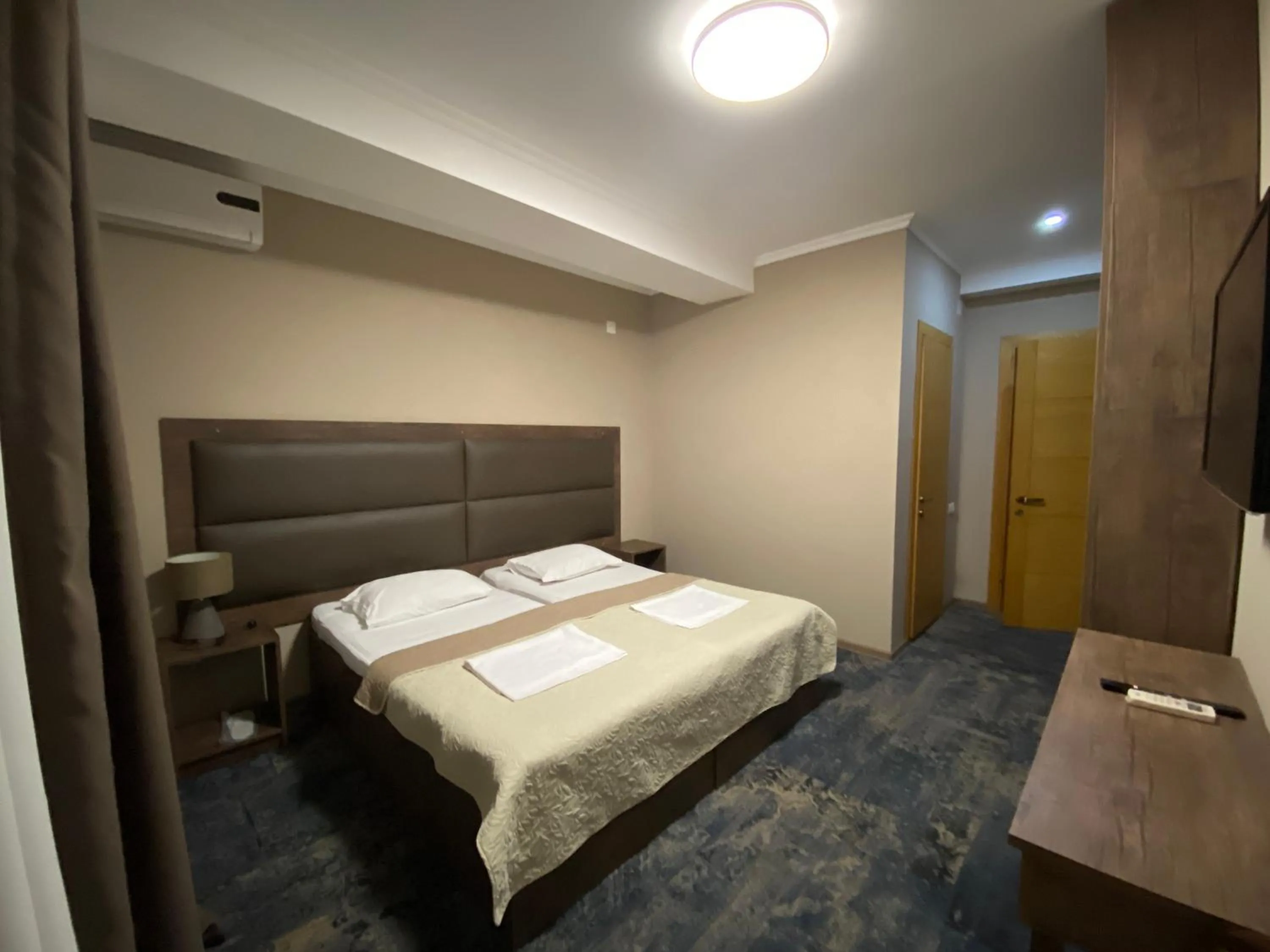 Double or Twin Room with Balcony in Ponte