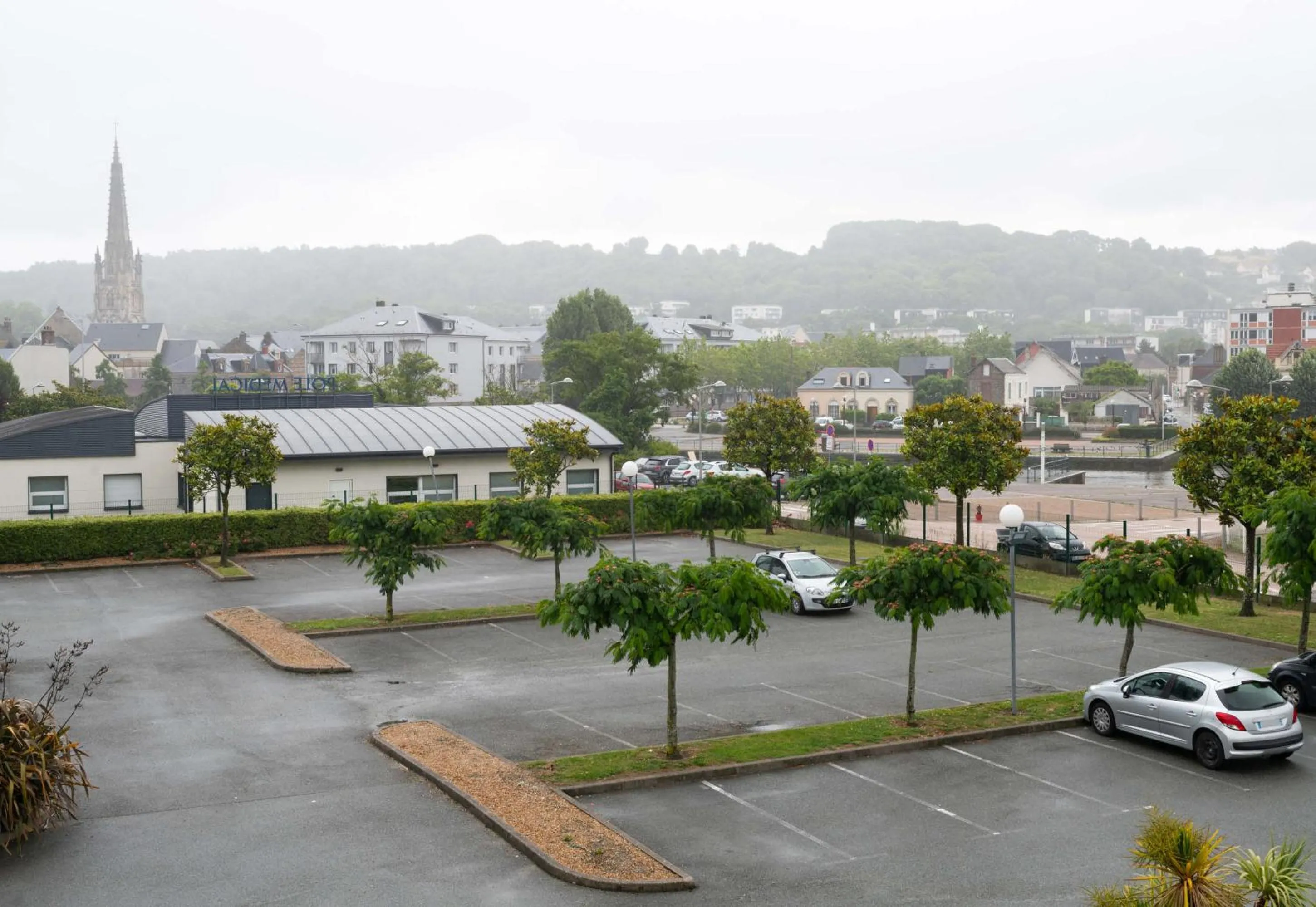 Parking in B&B HOTEL Le Havre Harfleur 1