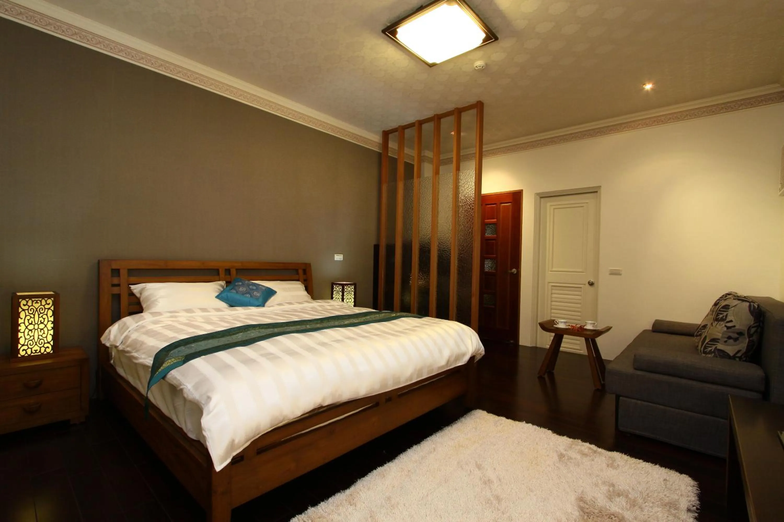 Photo of the whole room, Bed in Star Shine B&B