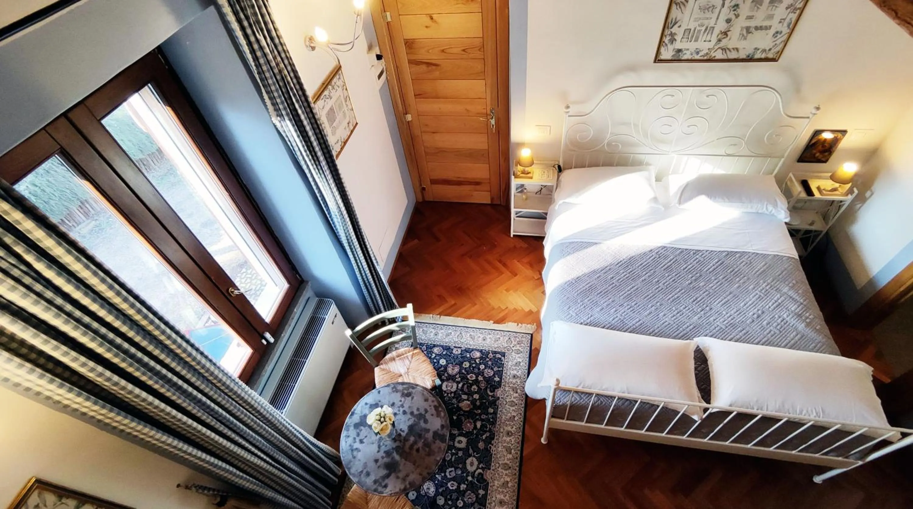 Bed in Casa Il Borghetto - Luxury Suites & Pool