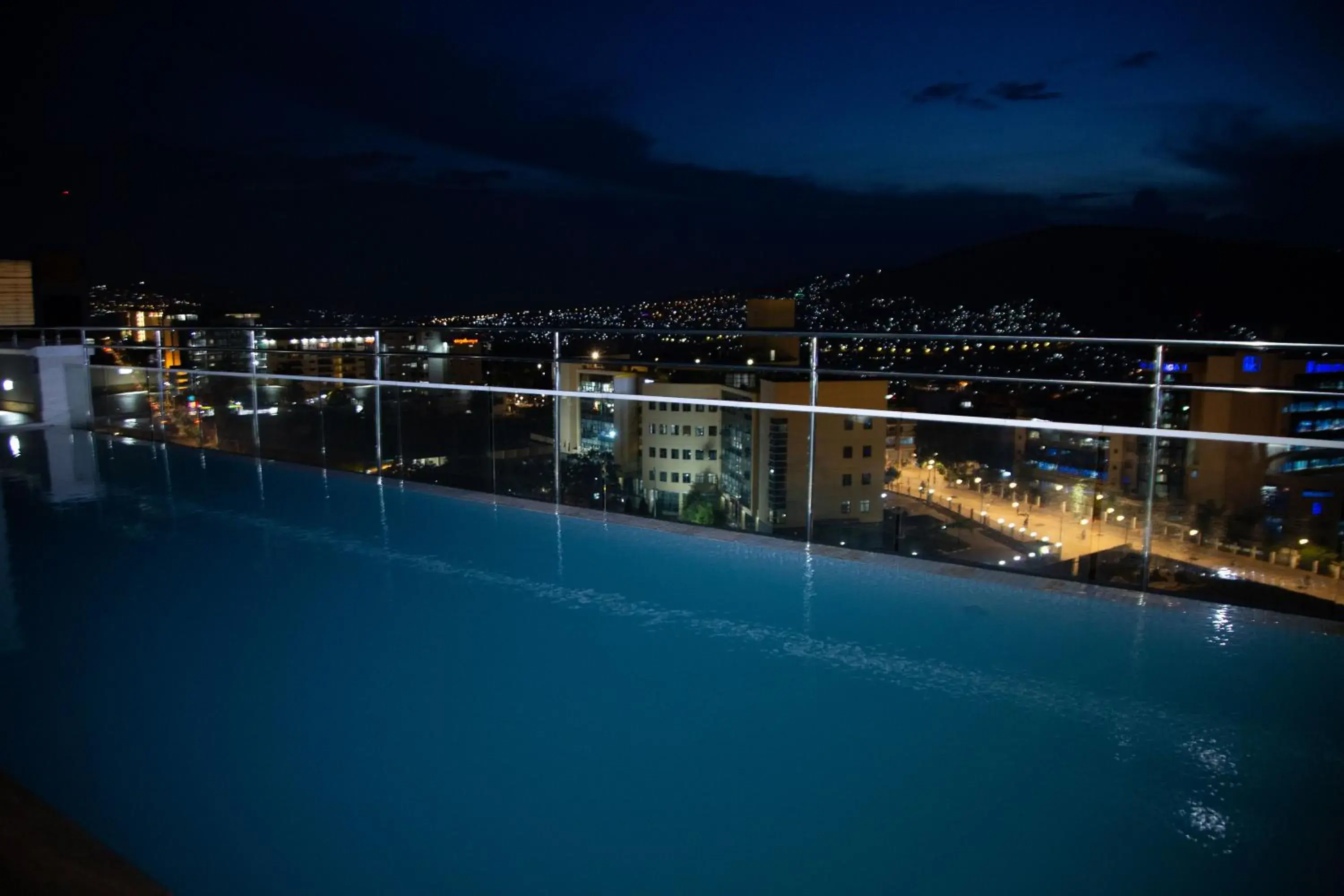 Swimming pool in Ubumwe Grande Hotel Swimming pool in Ubumwe Grande Hotel