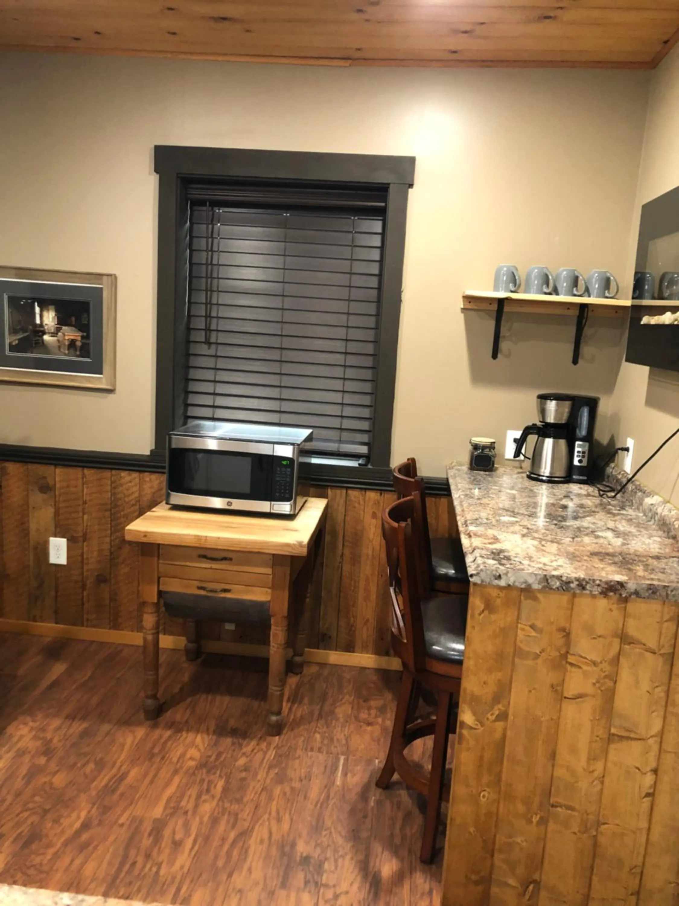 Kitchen or kitchenette in The Whitmore Inn