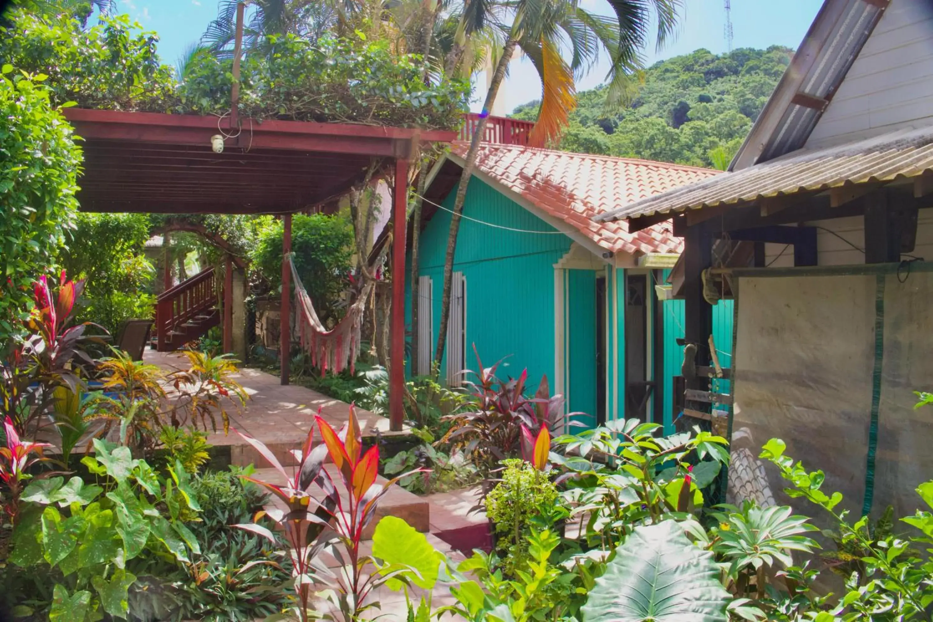 Family Bungalow in Roatan Backpackers' Hostel Family Bungalow in Roatan Backpackers' Hostel