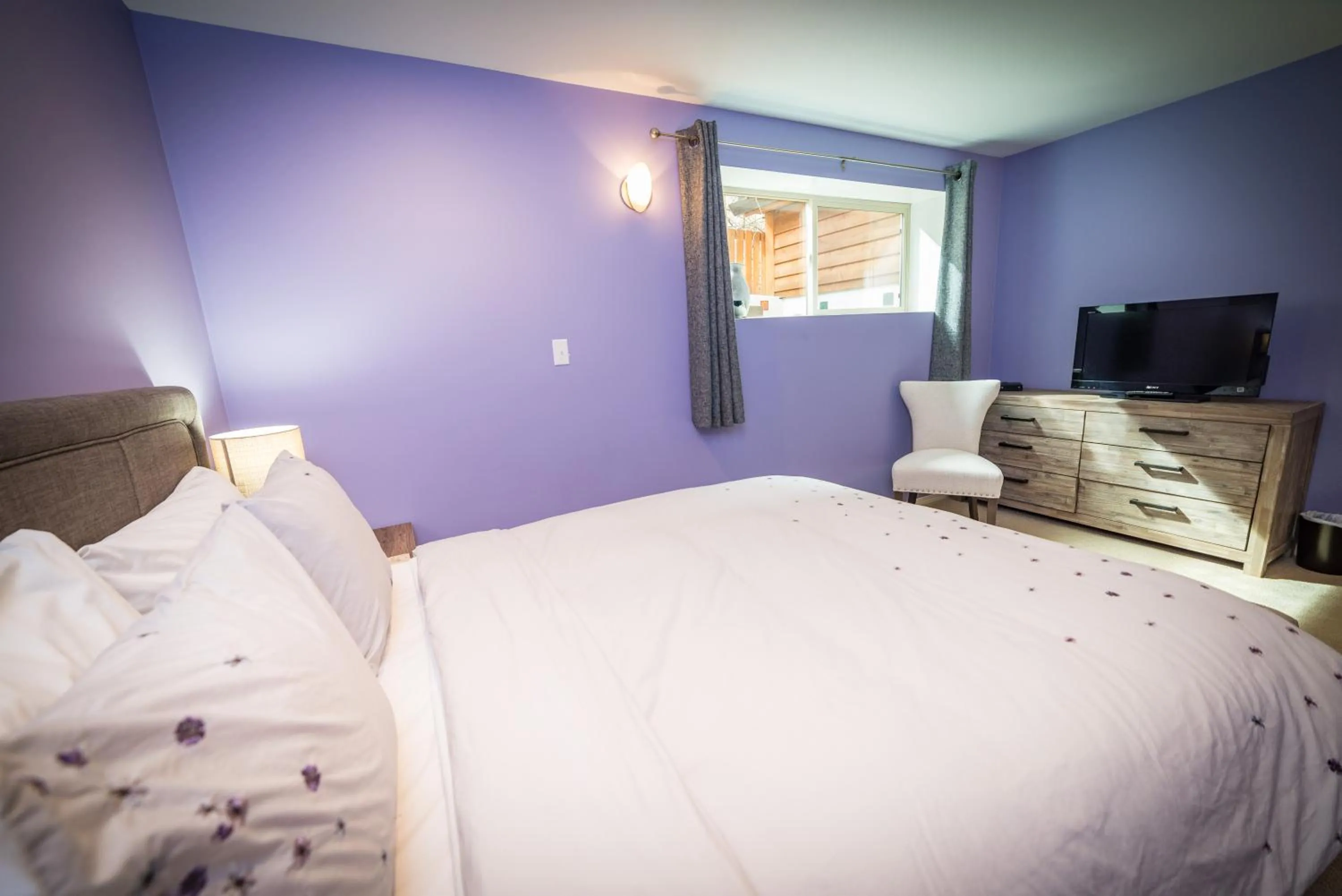 Bedroom, Bed in Cloudside Hotel