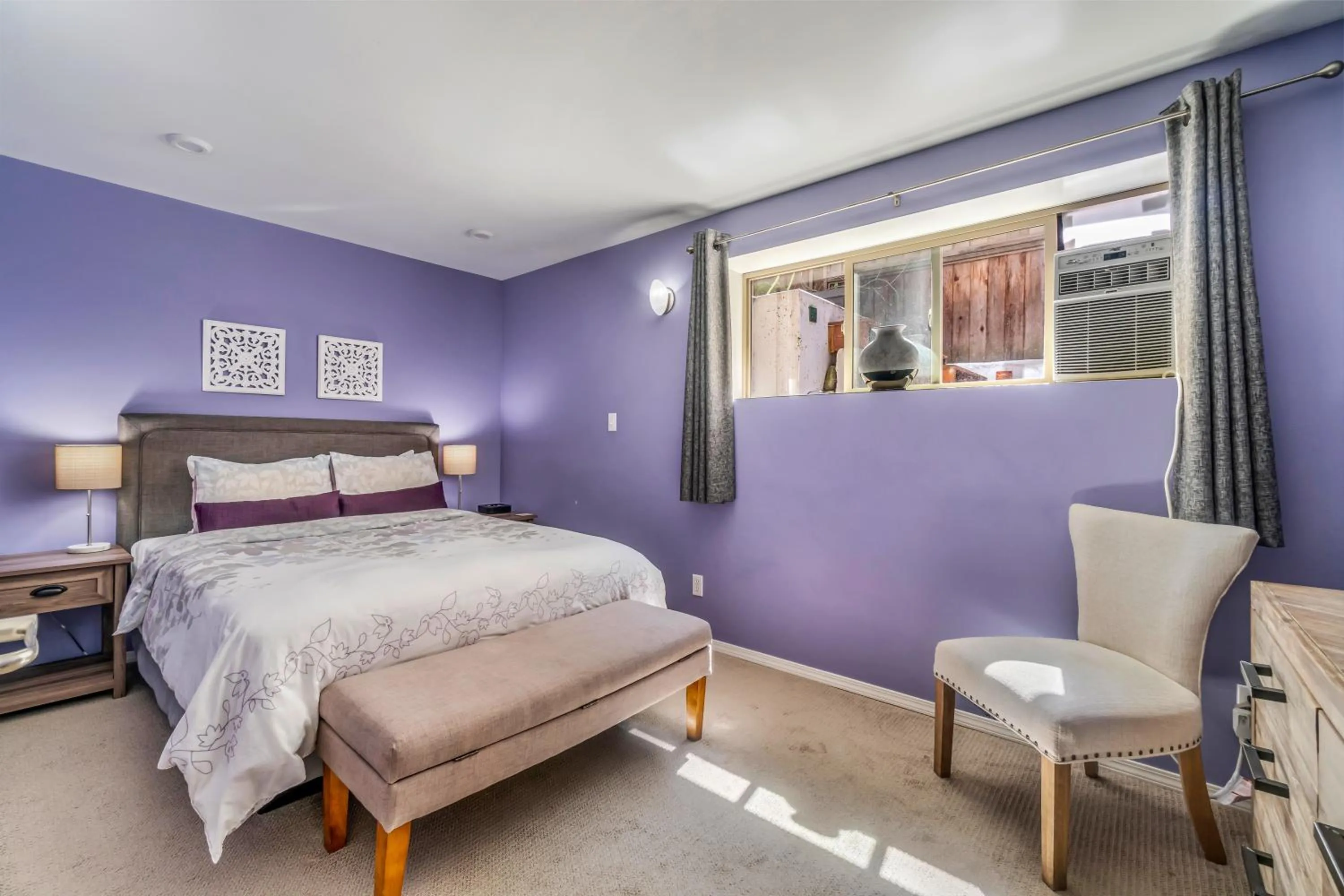 Bedroom, Bed in Cloudside Hotel