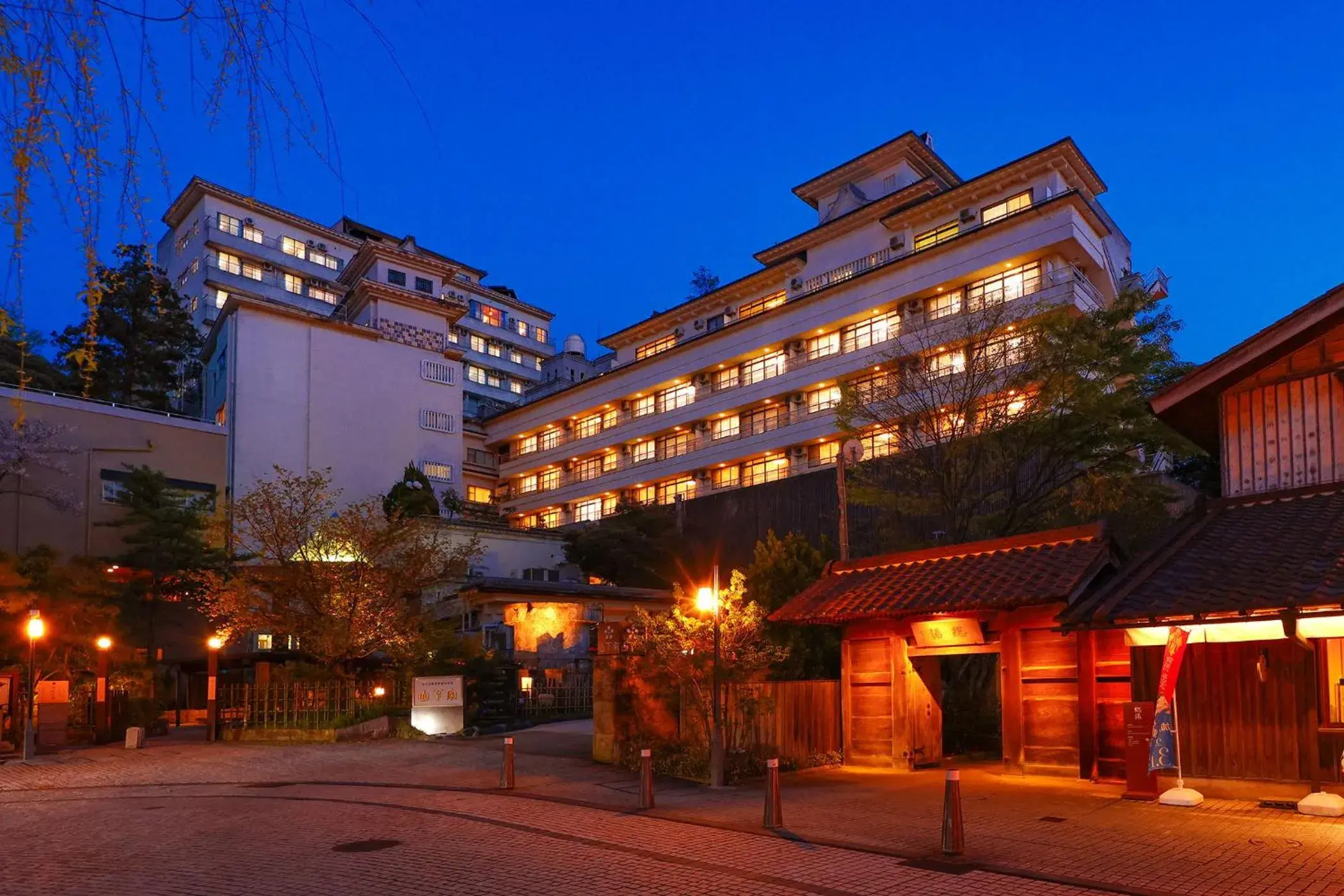 Property building in Ooedo Onsen Monogatari Premium Yamashitaya Property building in Ooedo Onsen Monogatari Premium Yamashitaya