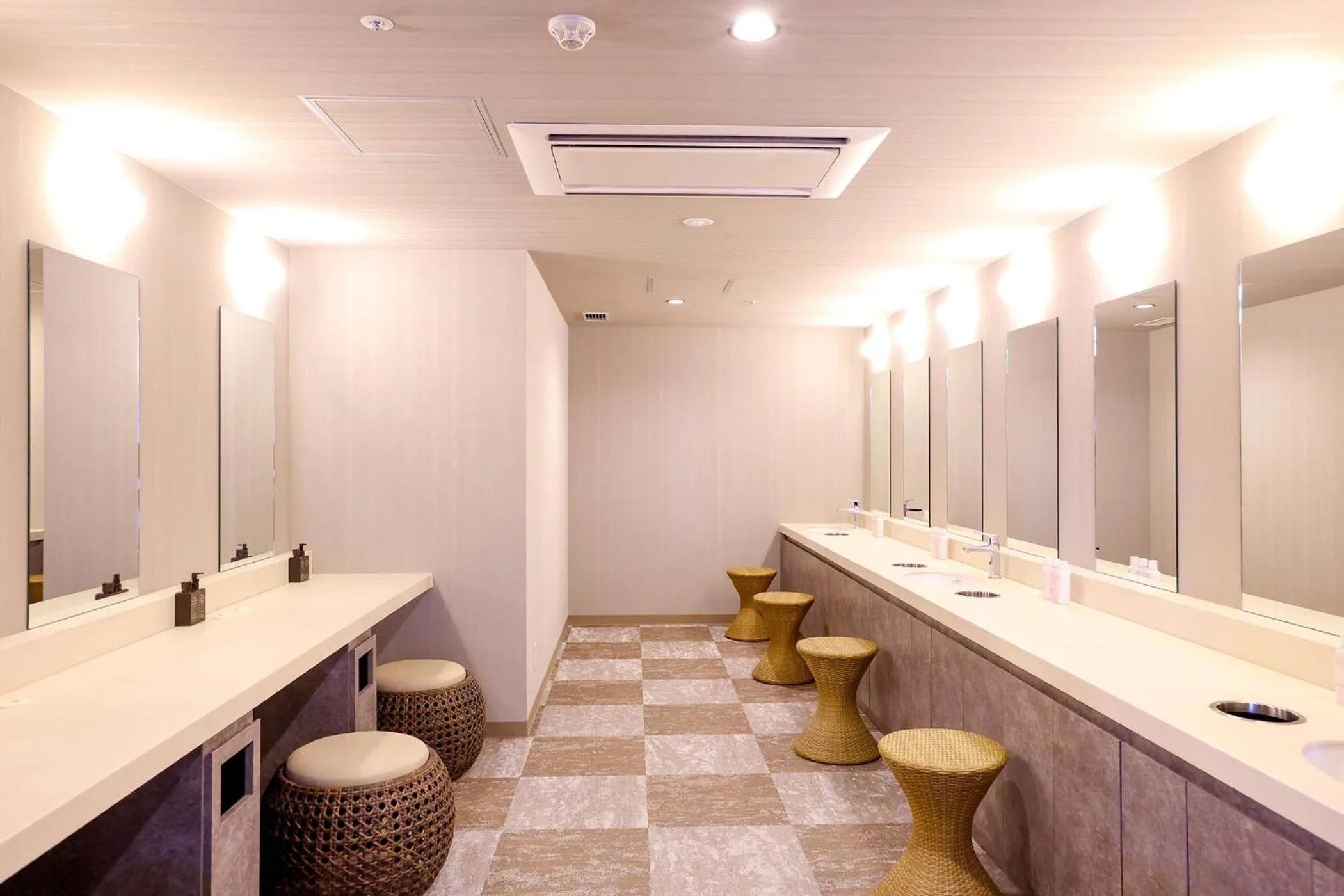 Area and facilities in Ooedo Onsen Monogatari Premium Yamashitaya