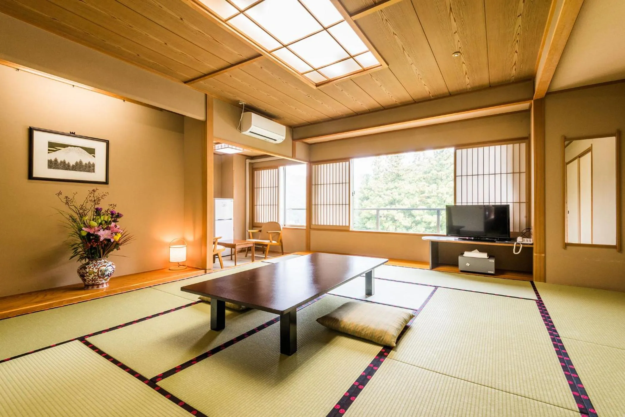 Photo of the whole room in Ooedo Onsen Monogatari Masuya