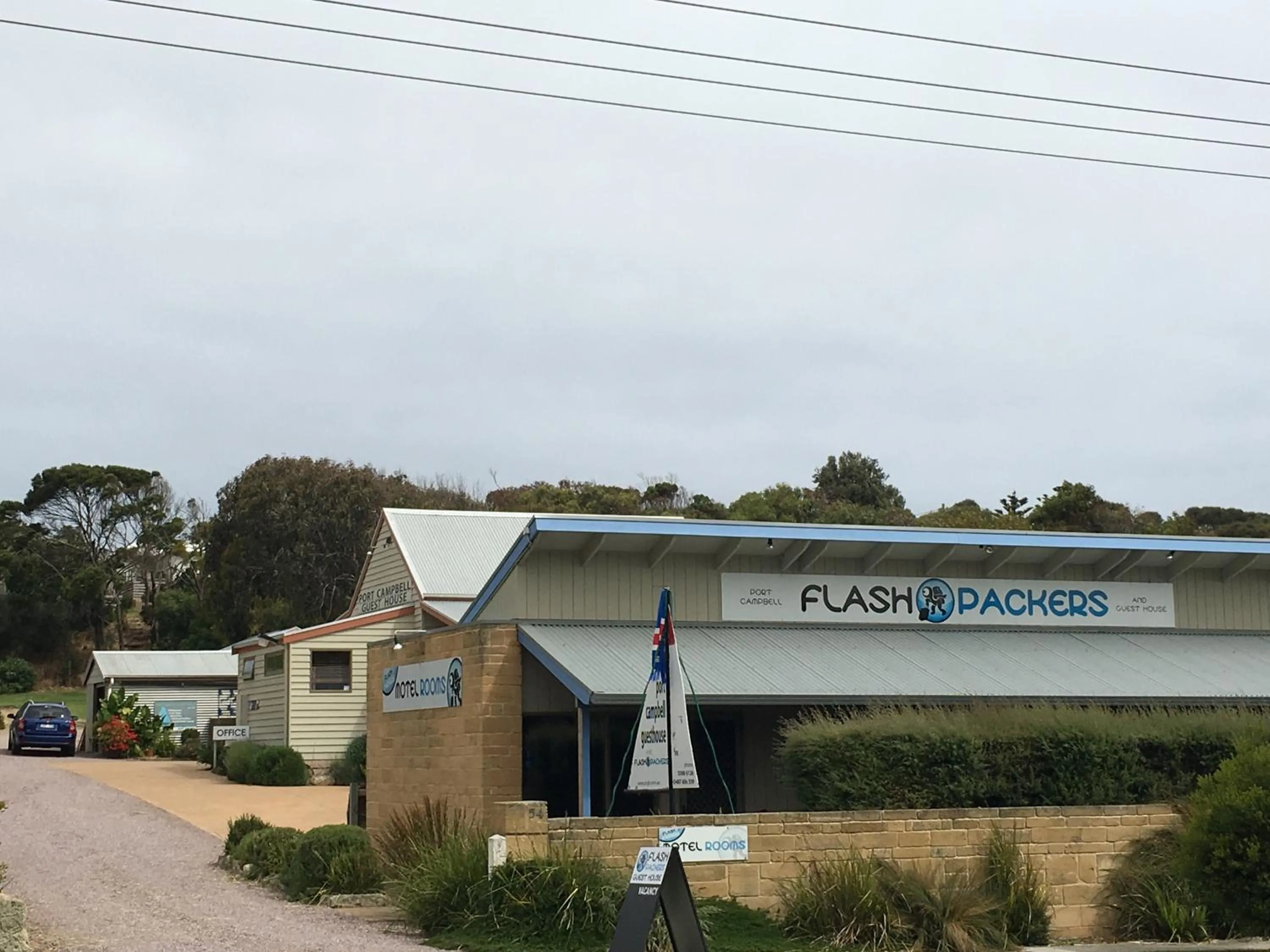Facade/entrance in Port Campbell Guesthouse & Flash Packers