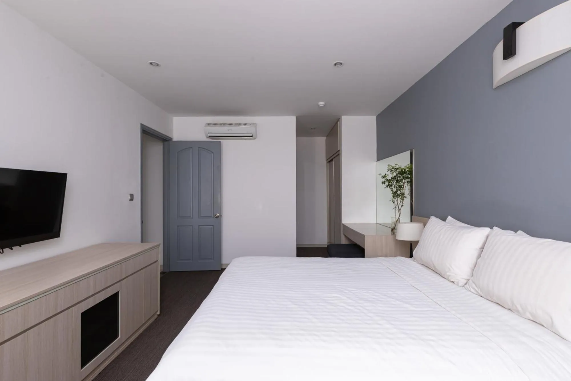 Bed in Đô Thành Residence by DDH