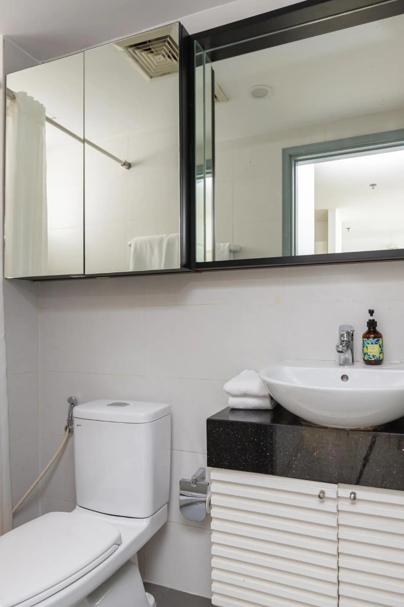 Shower in Đô Thành Residence by DDH