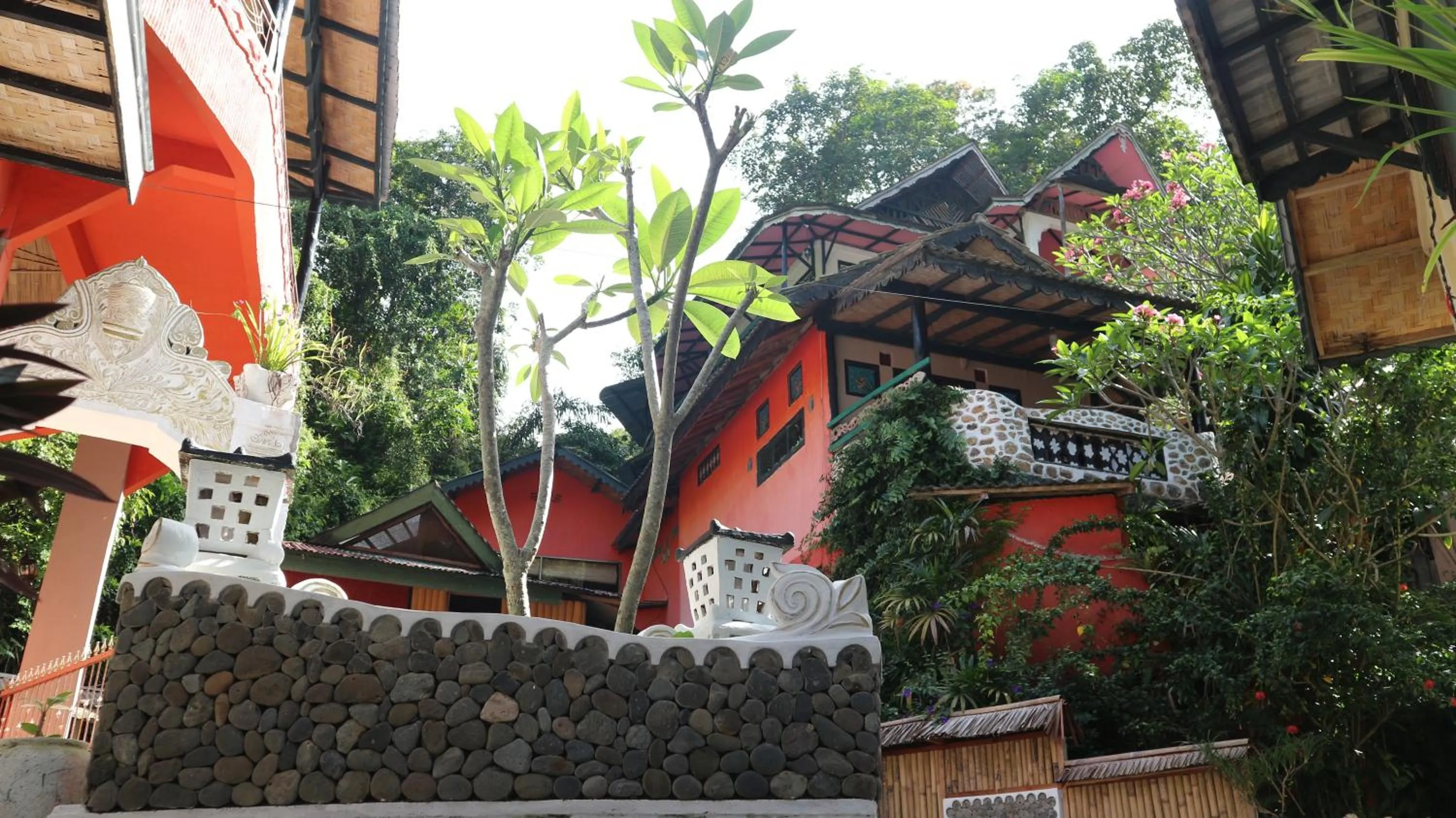 Jungle Inn Bukit lawang