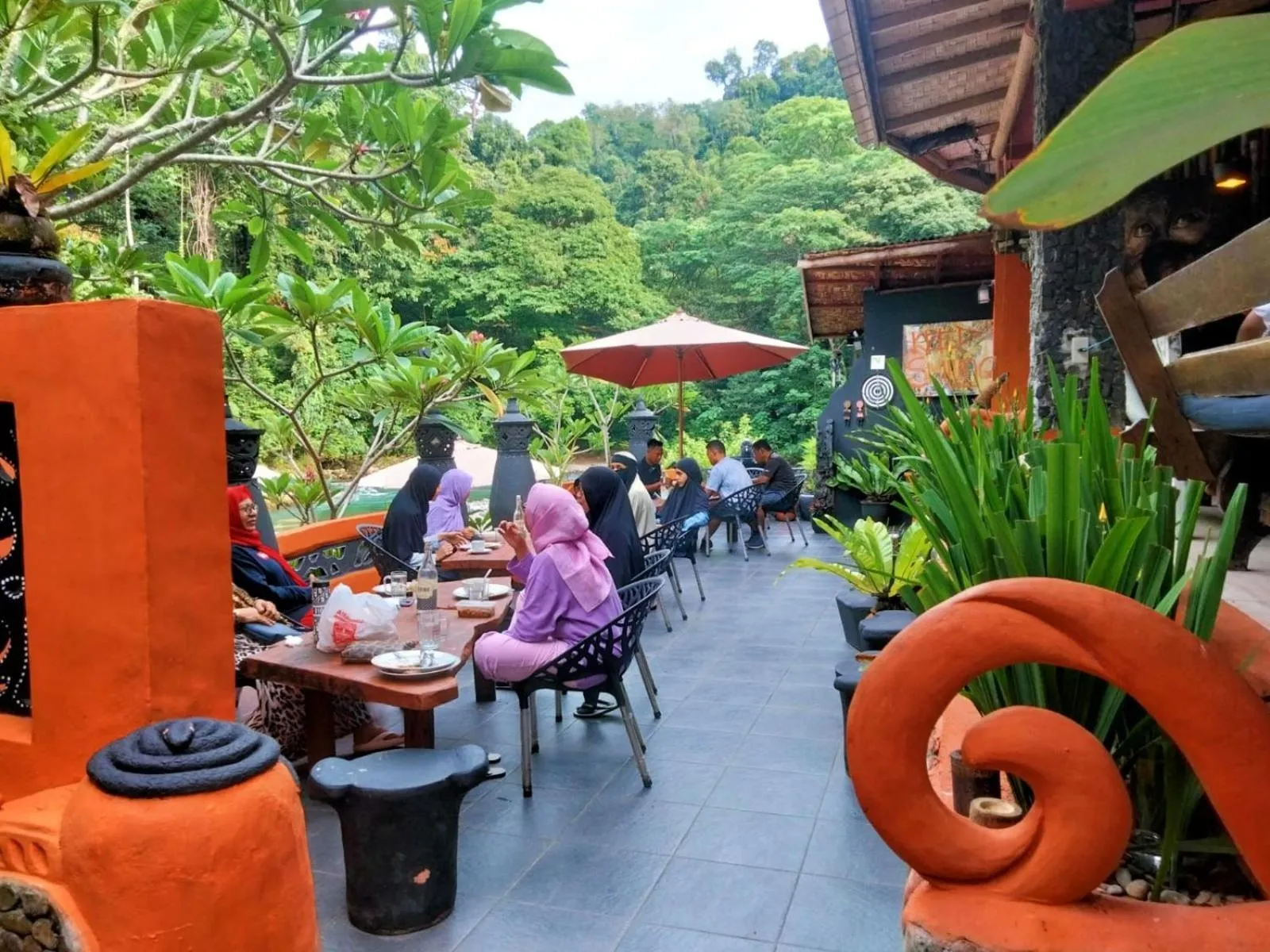 Jungle Inn Bukit lawang