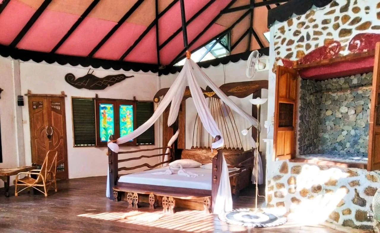 Bed in Jungle Inn Bukit lawang