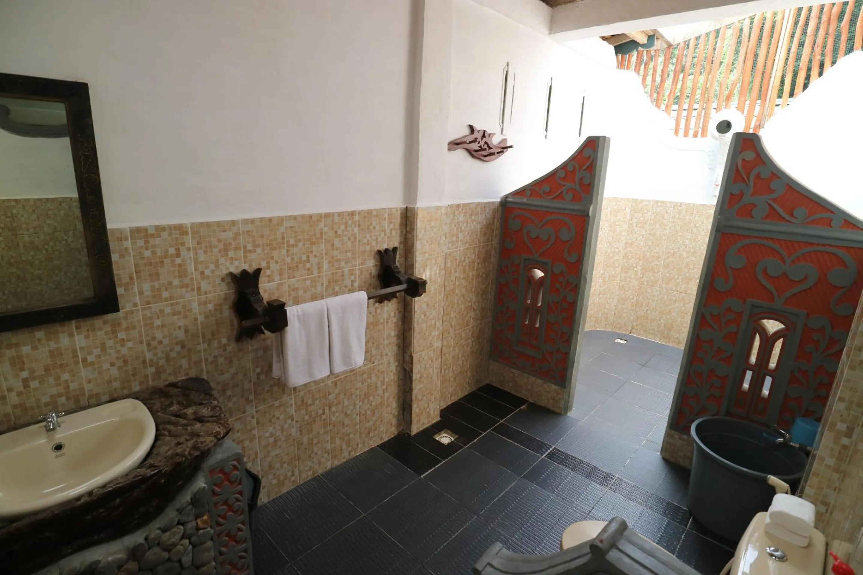 Jungle Inn Bukit lawang