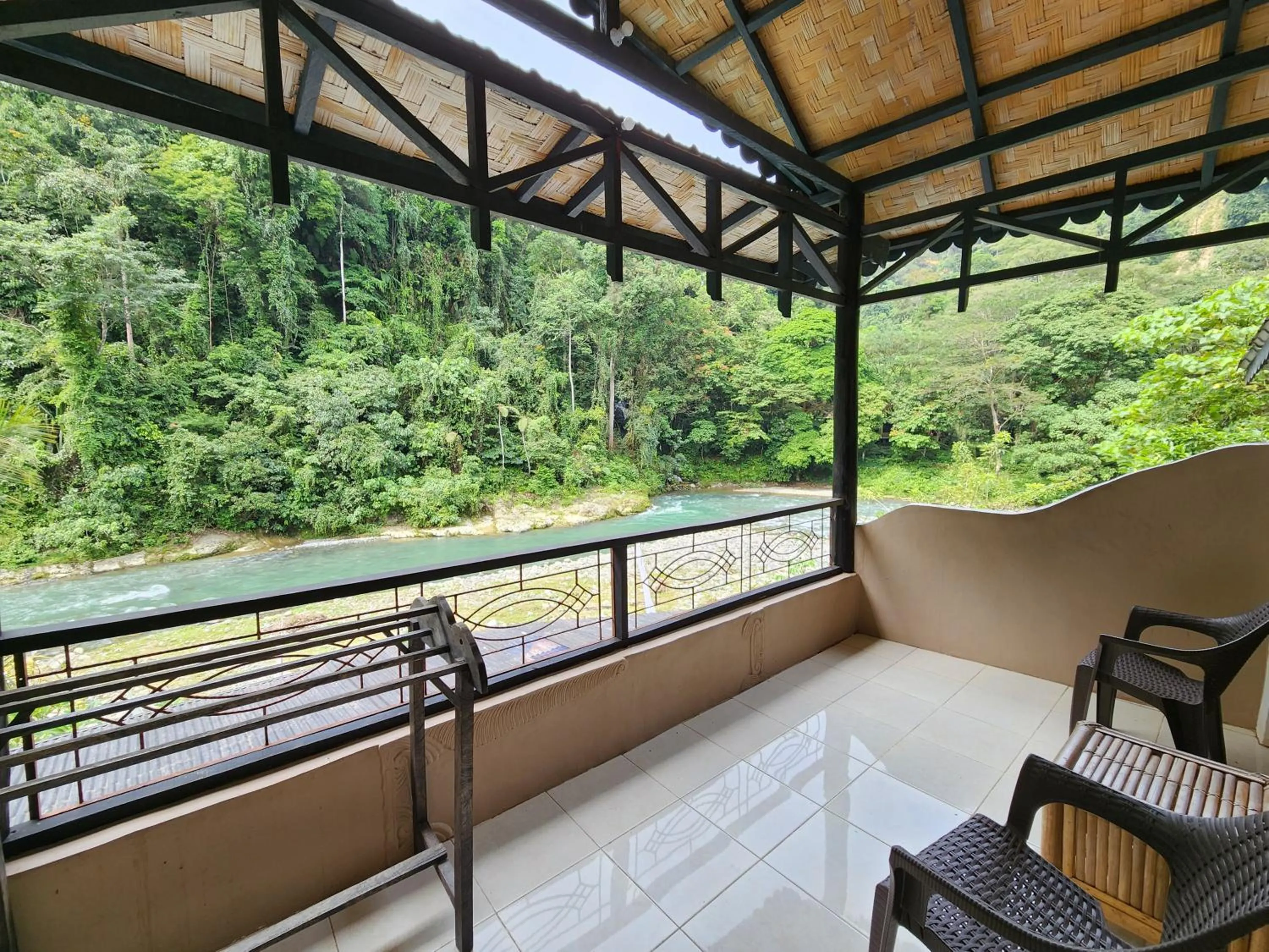 Jungle Inn Bukit lawang