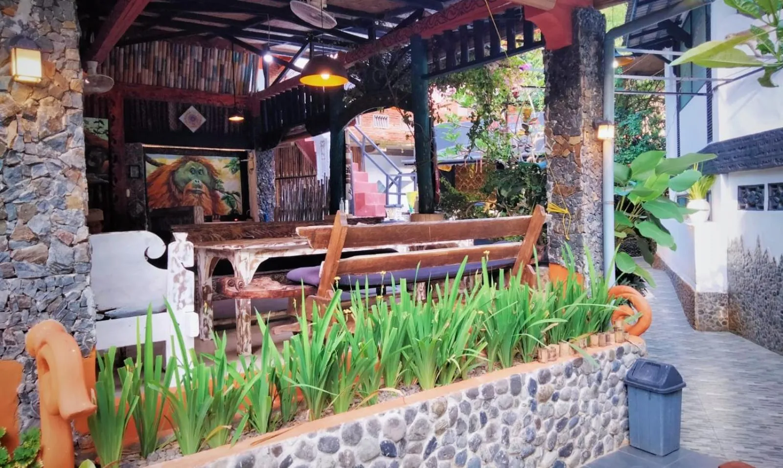 Jungle Inn Bukit lawang