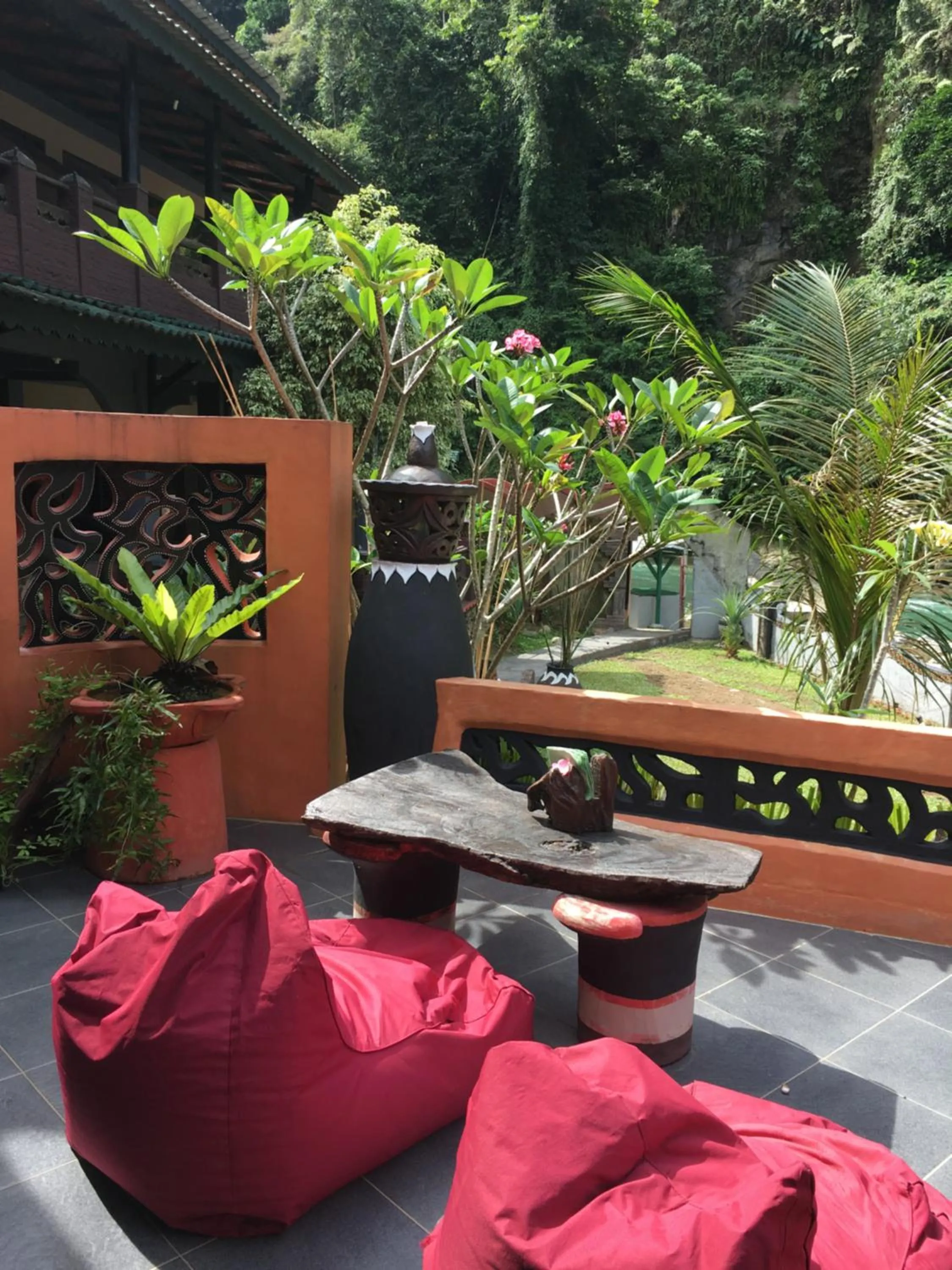 Jungle Inn Bukit lawang