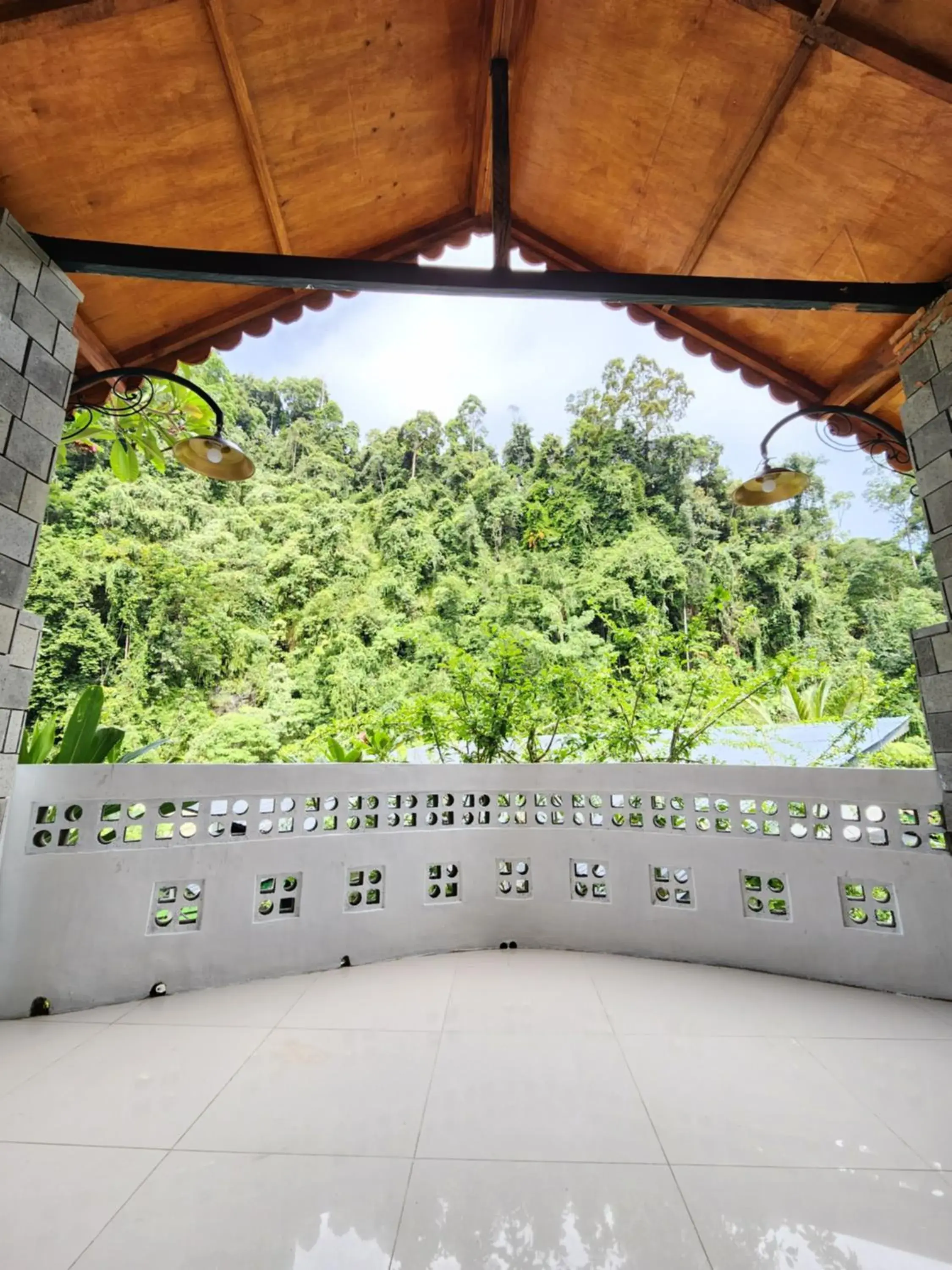 Superior Double Room in Jungle Inn Bukit lawang Superior Double Room in Jungle Inn Bukit lawang
