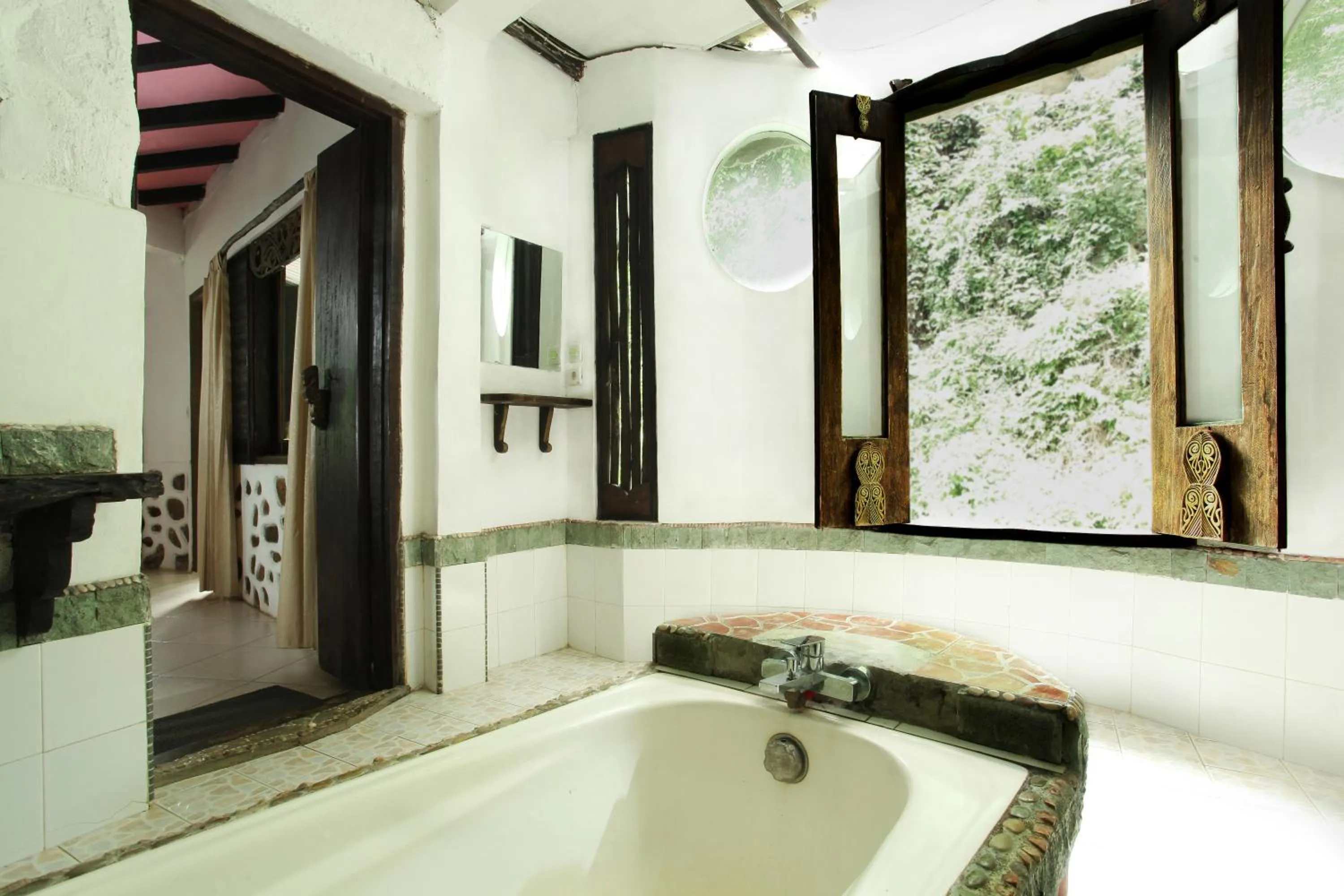 Jungle Inn Bukit lawang