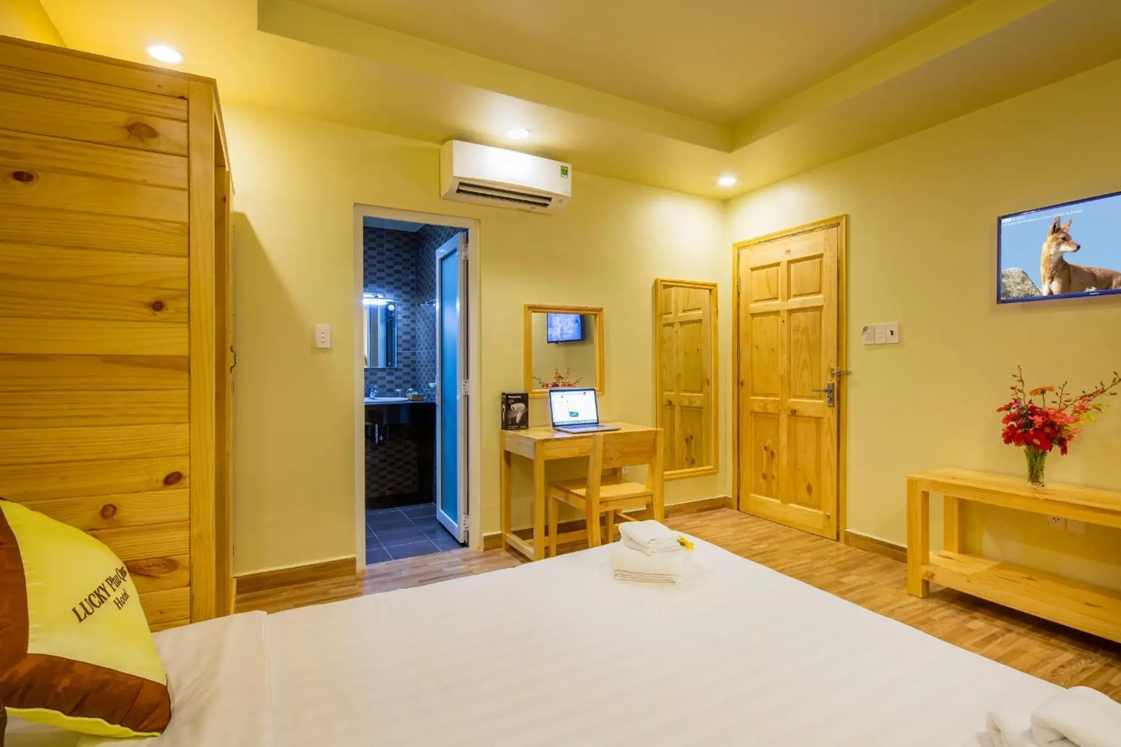 Deluxe Double Room in Lucky Phu Quoc Hotel Deluxe Double Room in Lucky Phu Quoc Hotel