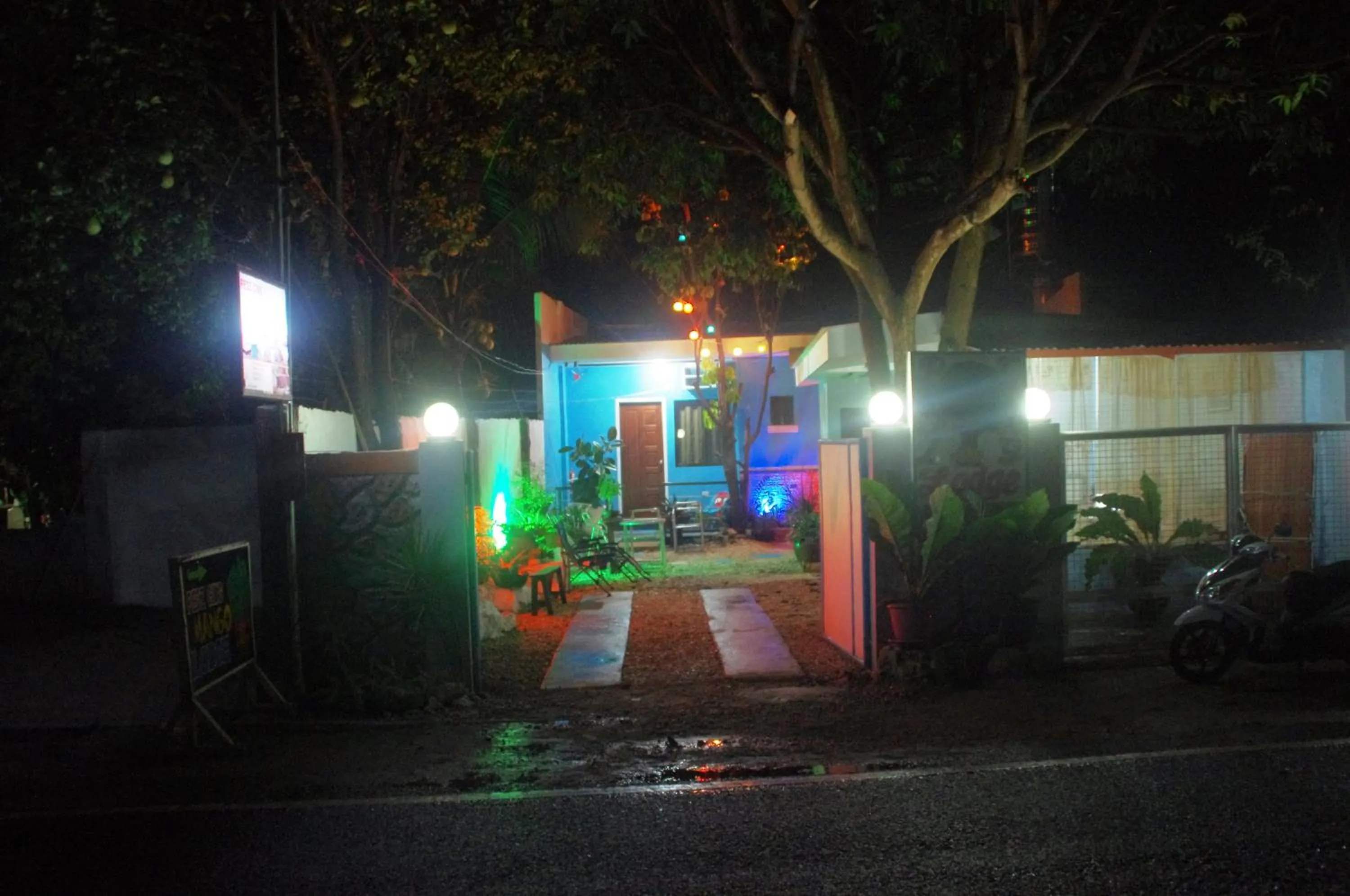 Garden in Pedz Cing Mango Lodge