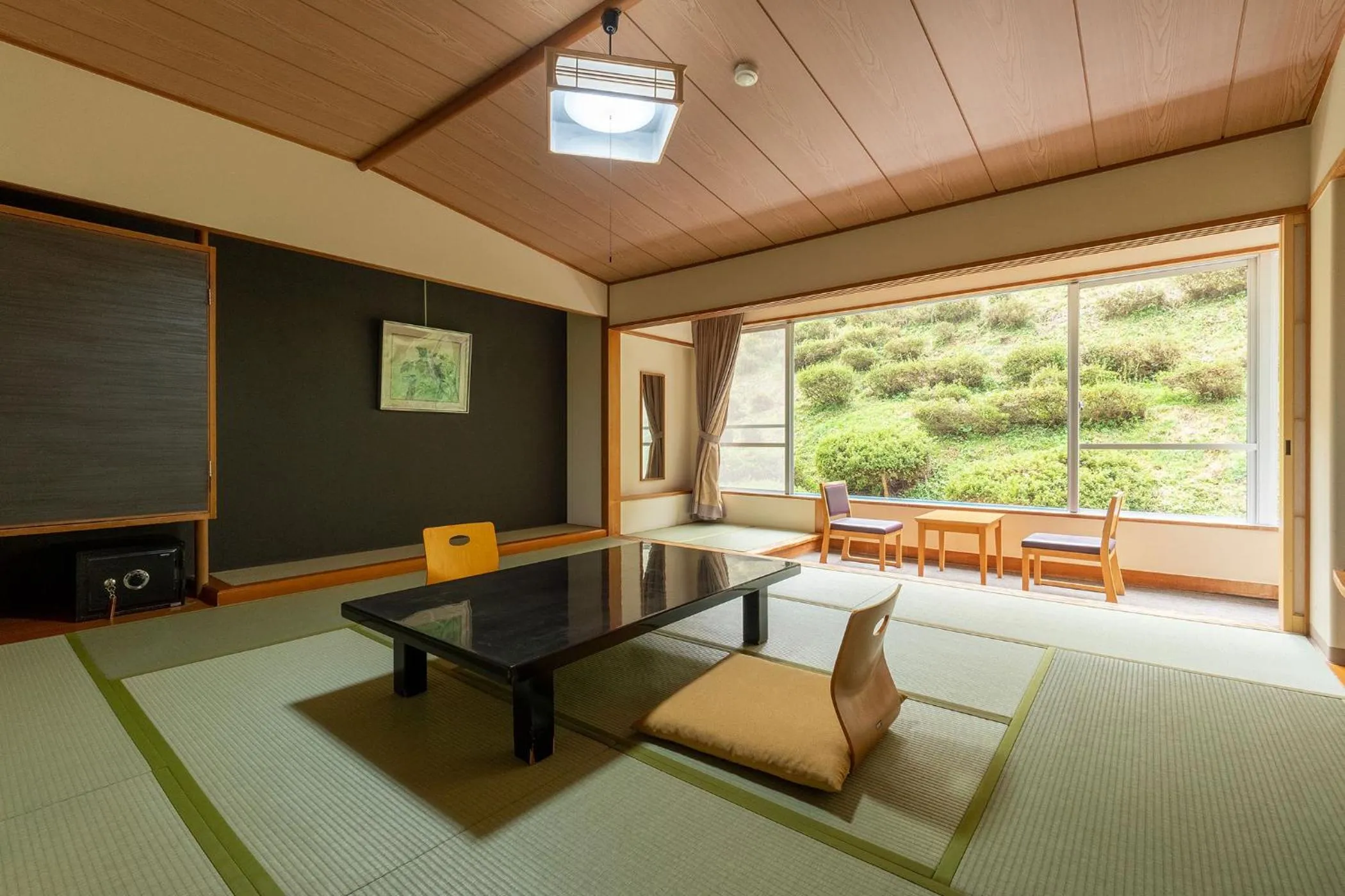 Photo of the whole room in Ooedo Onsen Monogatari Higashiyama Grand Hotel