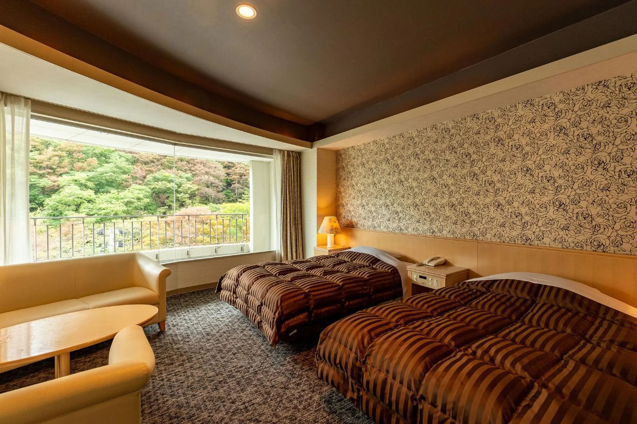 Photo of the whole room, Bed in Ooedo Onsen Monogatari Higashiyama Grand Hotel