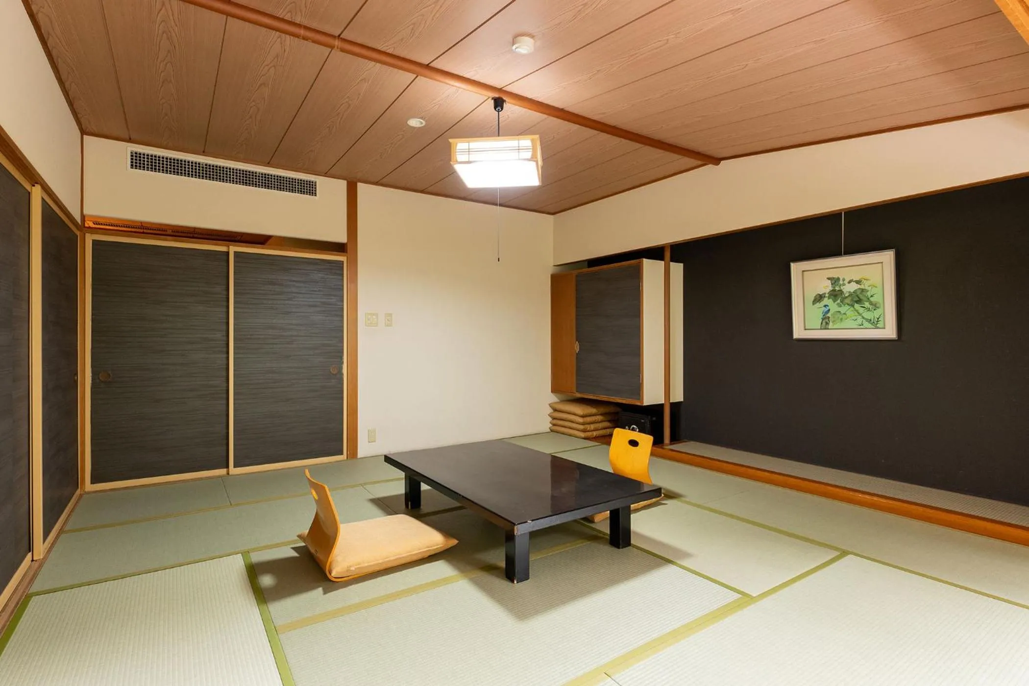 Photo of the whole room in Ooedo Onsen Monogatari Higashiyama Grand Hotel