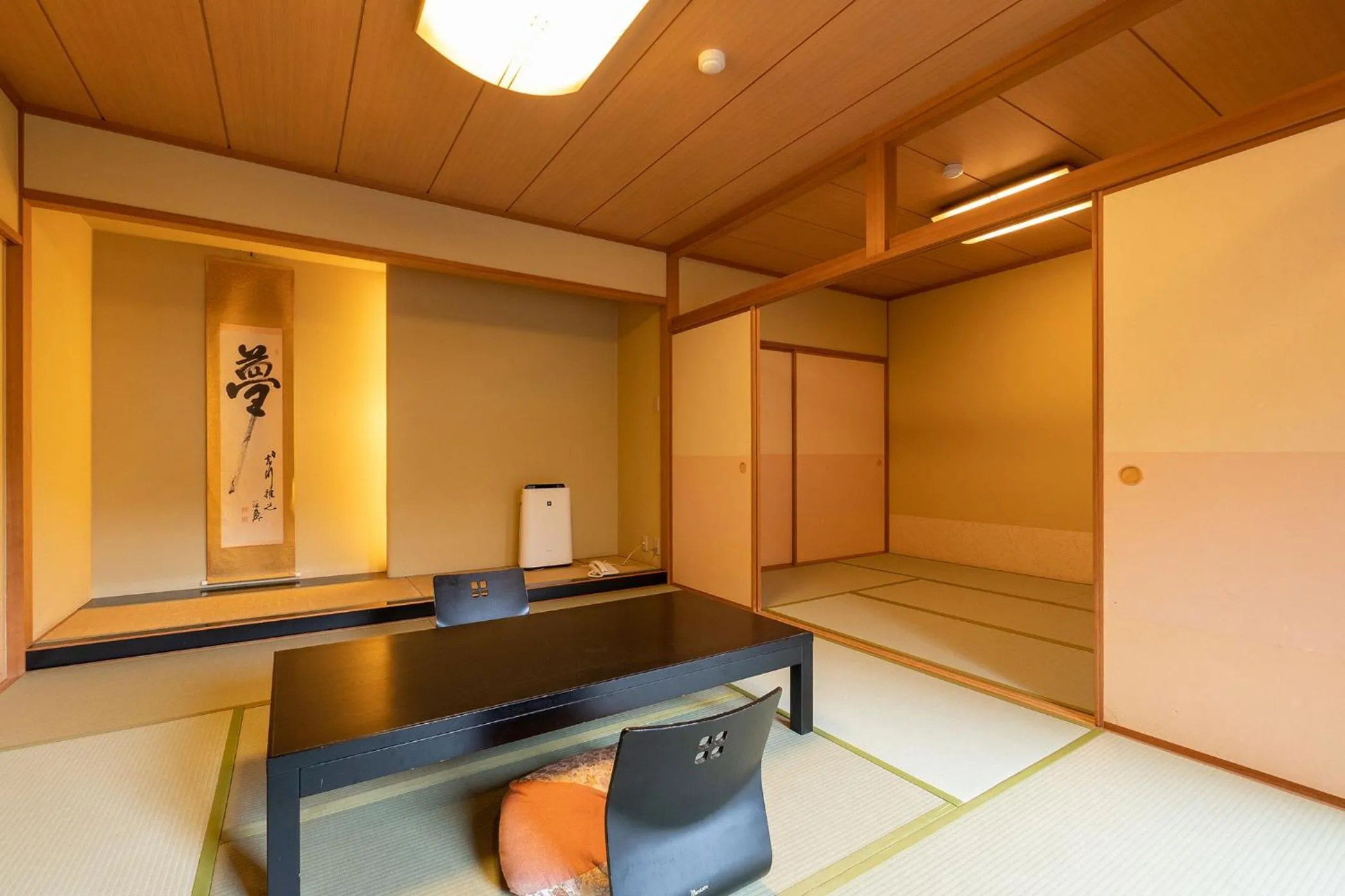 Photo of the whole room in Ooedo Onsen Monogatari Higashiyama Grand Hotel