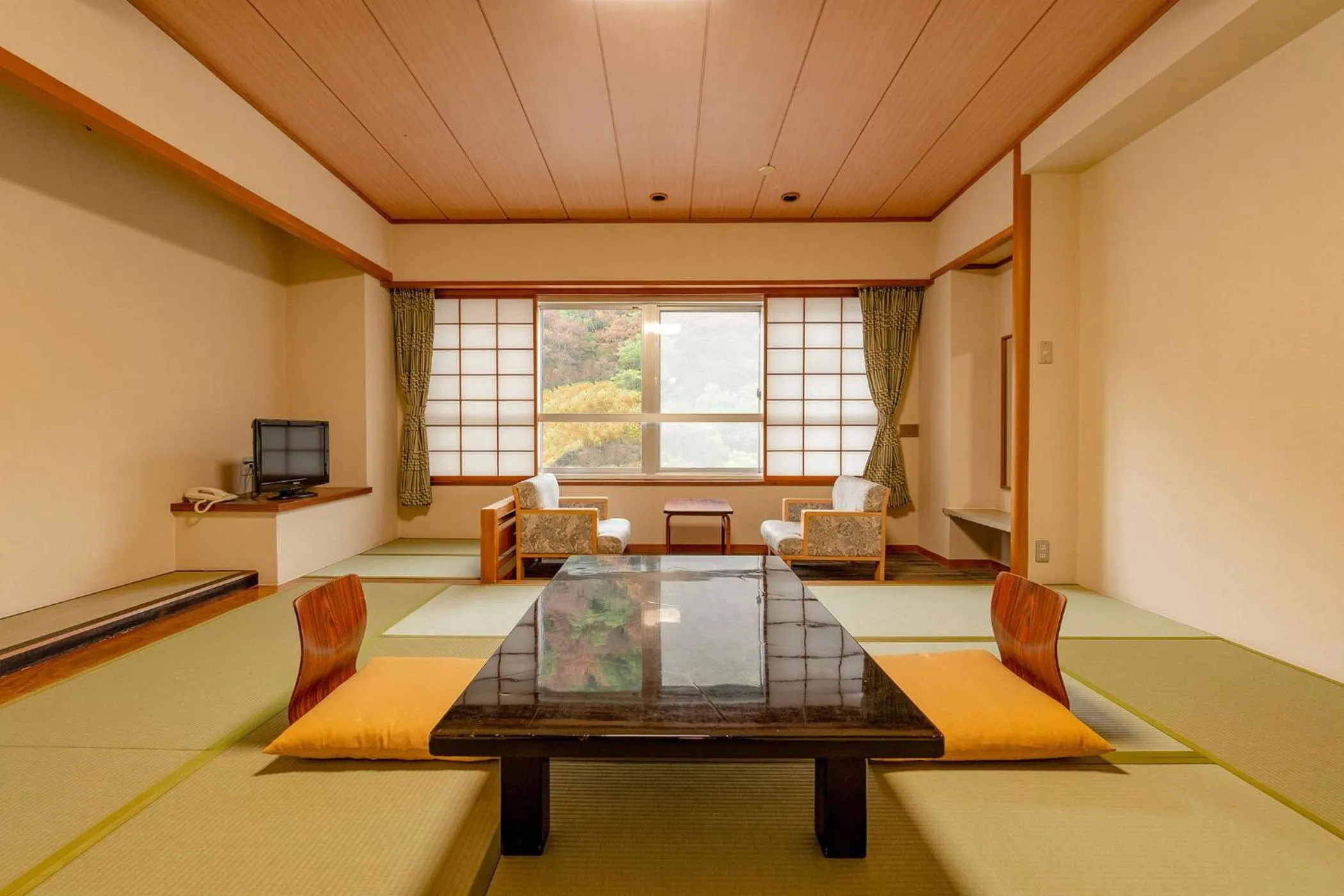 Photo of the whole room in Ooedo Onsen Monogatari Higashiyama Grand Hotel