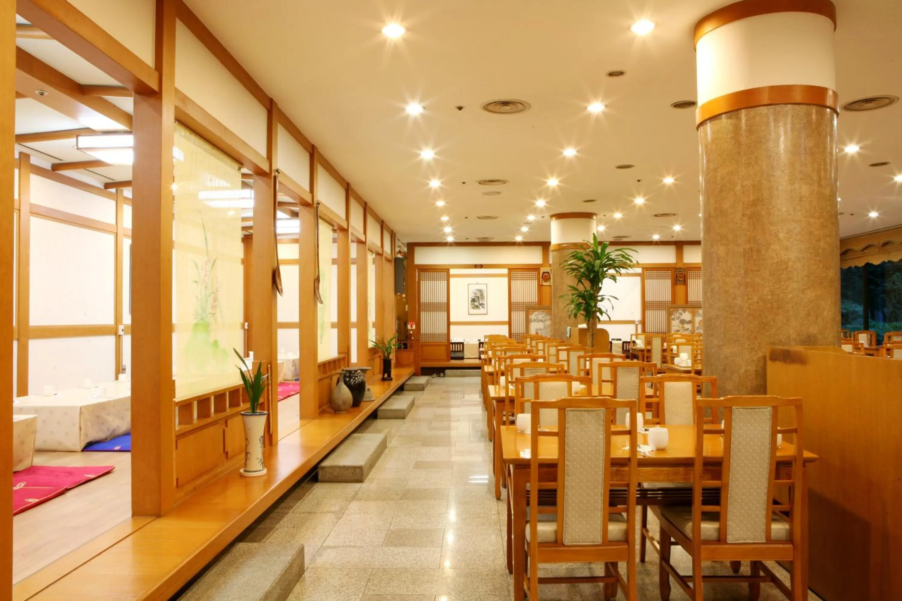 Restaurant/places to eat in The K Hotel Gyeongju
