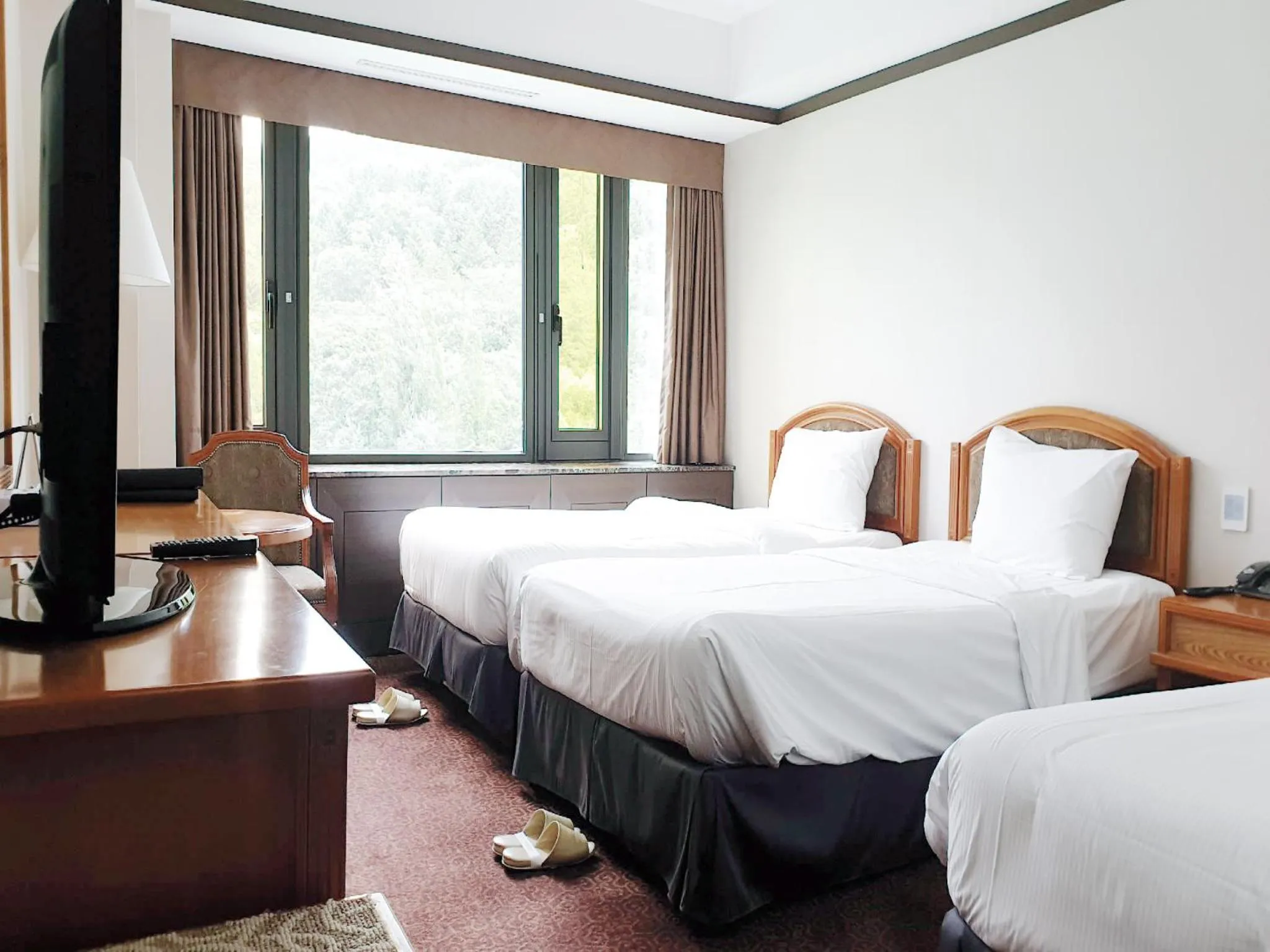 View (from property/room), Bed in The K Hotel Gyeongju